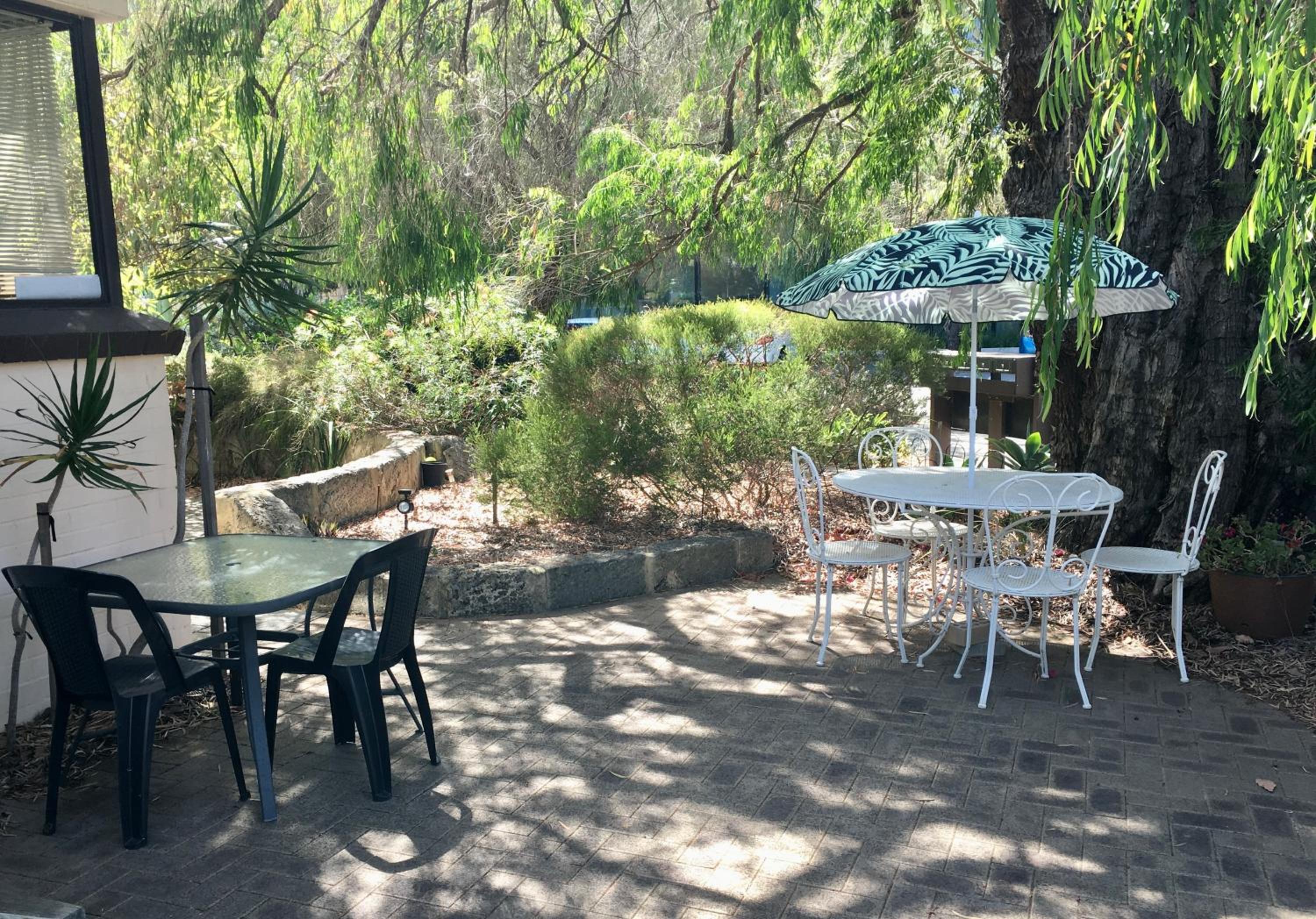Kenata-Fairway Apartment Hotel
