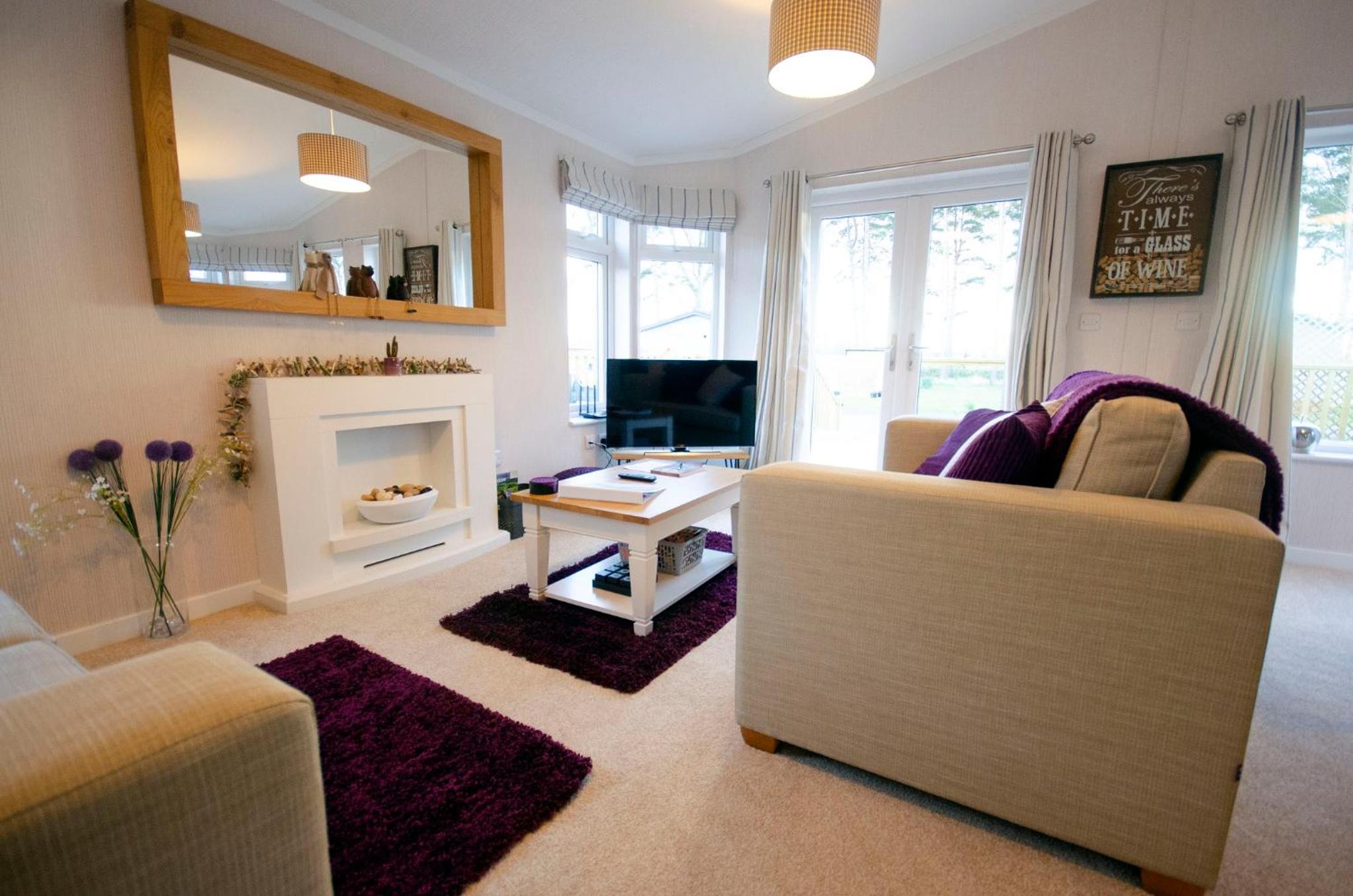 Hollicarrs - Long Lane Lodge photo 2