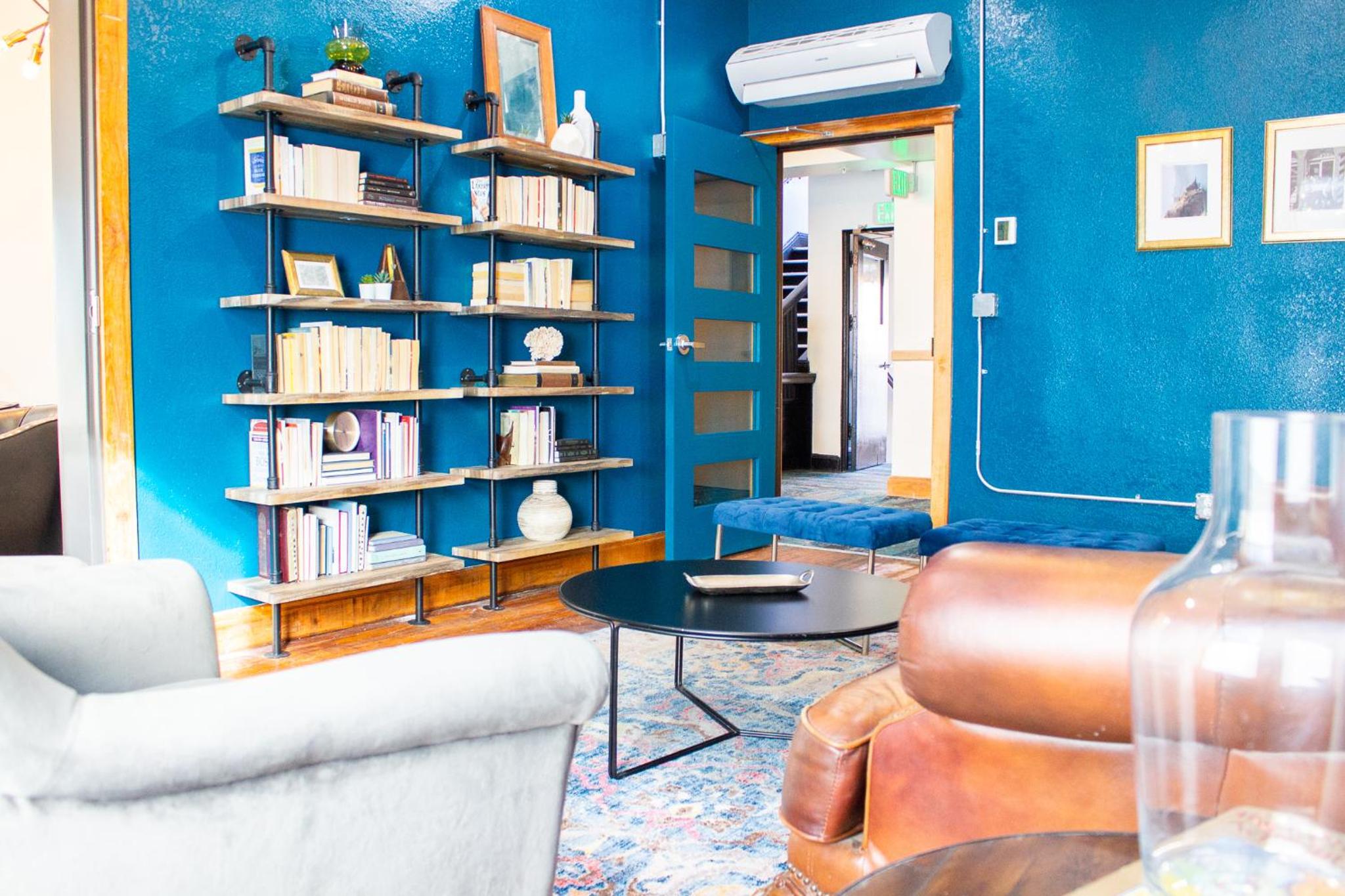 11th Avenue Hostel