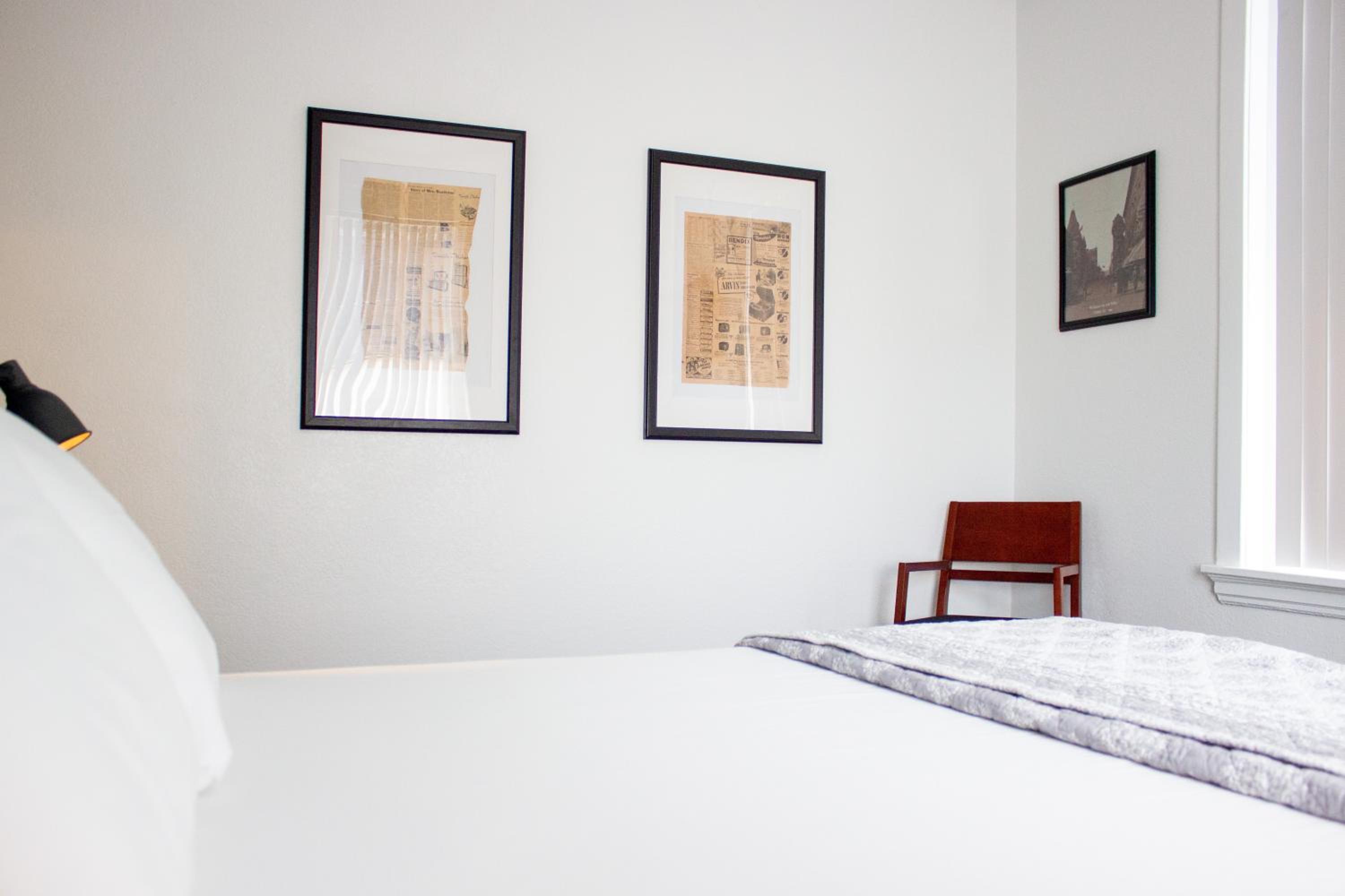 11th Avenue Hostel