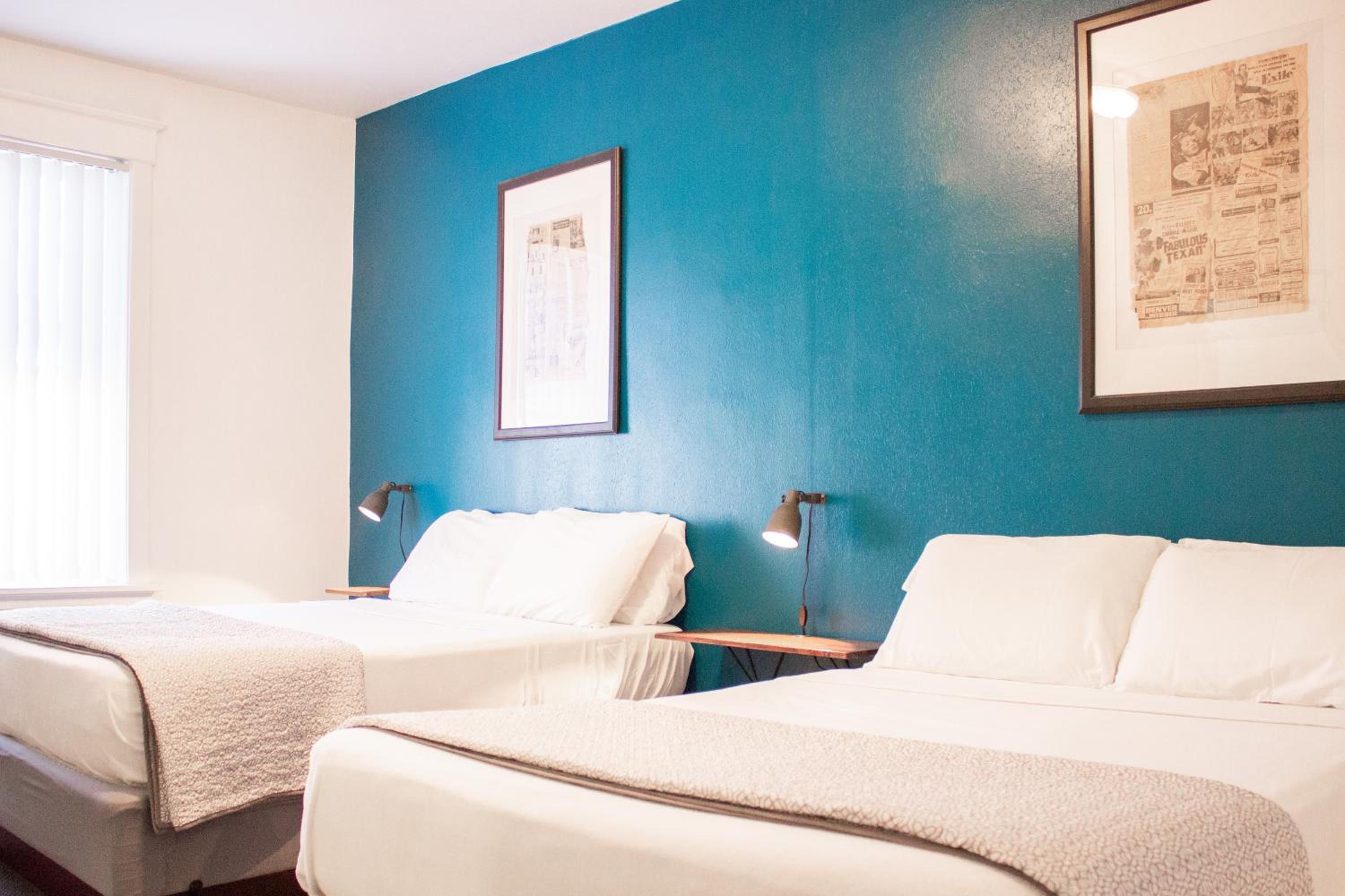 11th Avenue Hostel