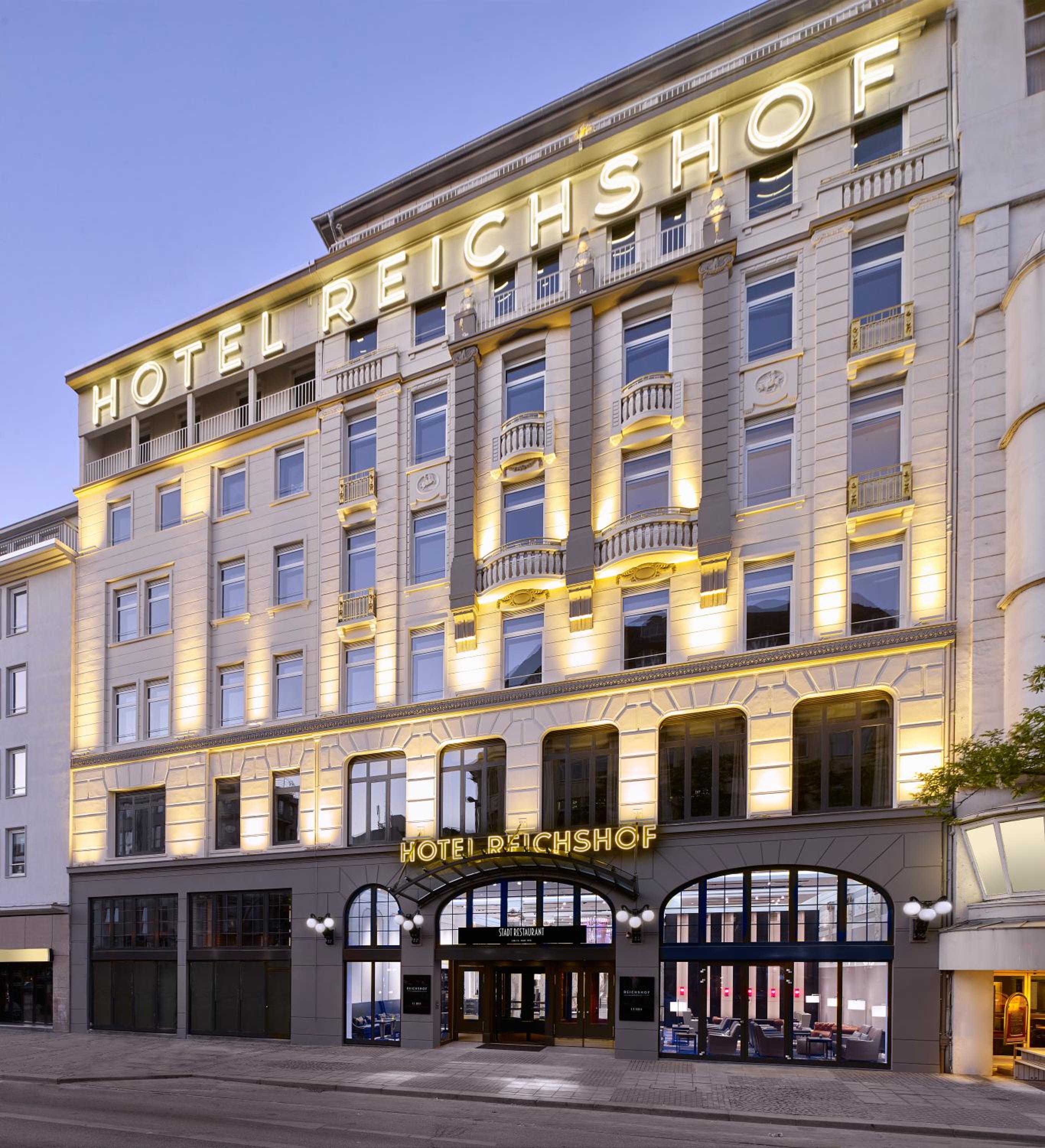Hamburg Vacations - Reichshof Hotel Hamburg - Property Image 17