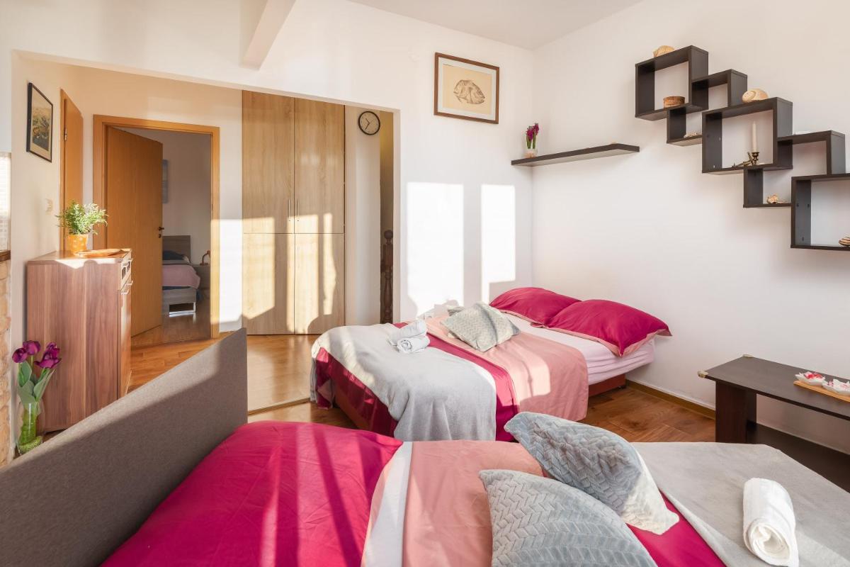 Photo 28