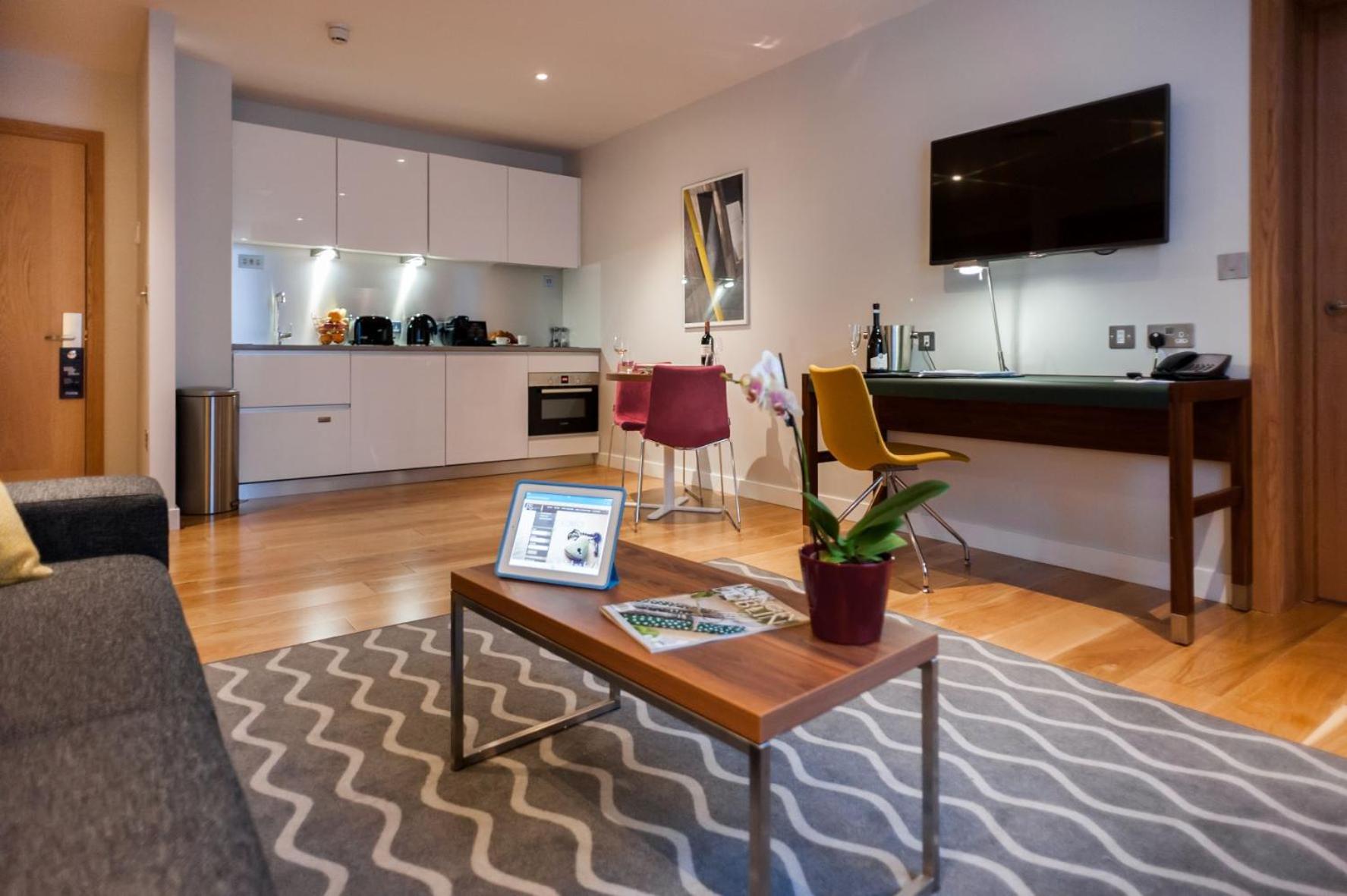 PREMIER SUITES Dublin, Leeson Street