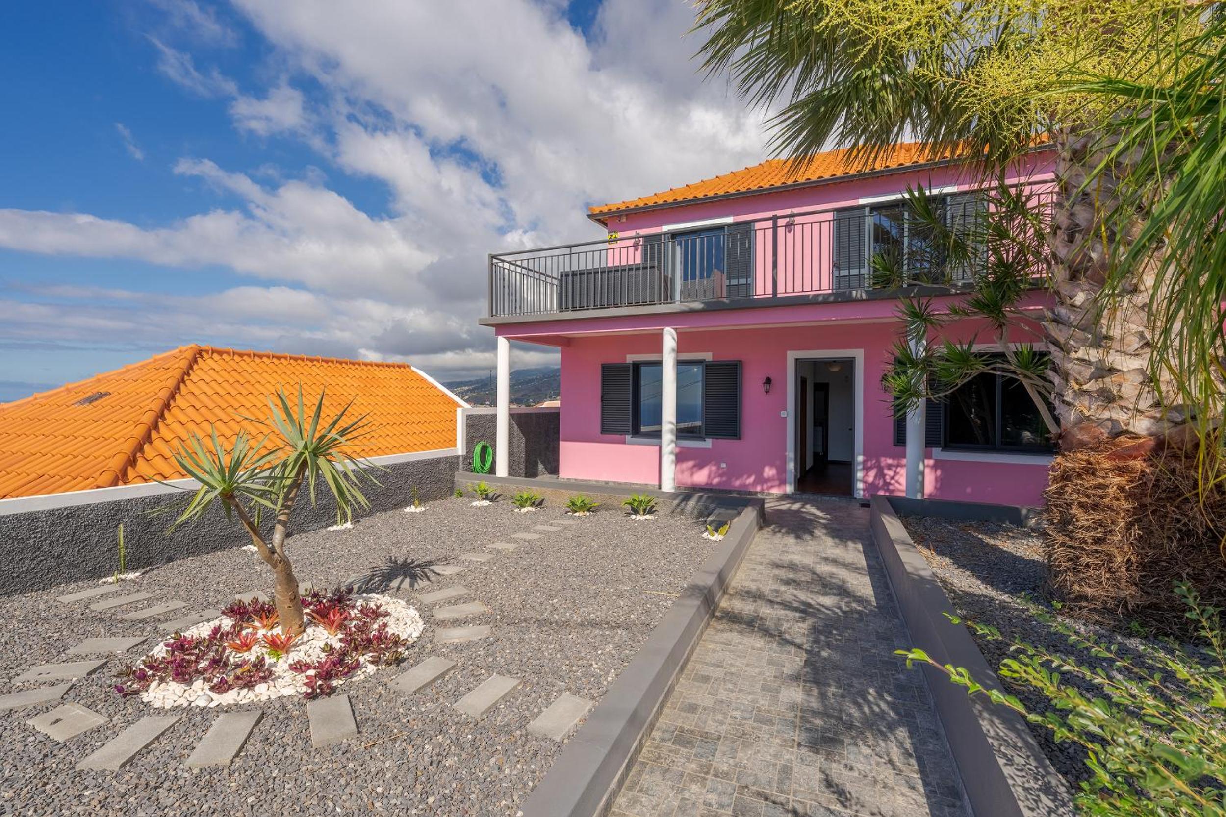 Villa Rosa with private pool by Holiday Rental Madeira