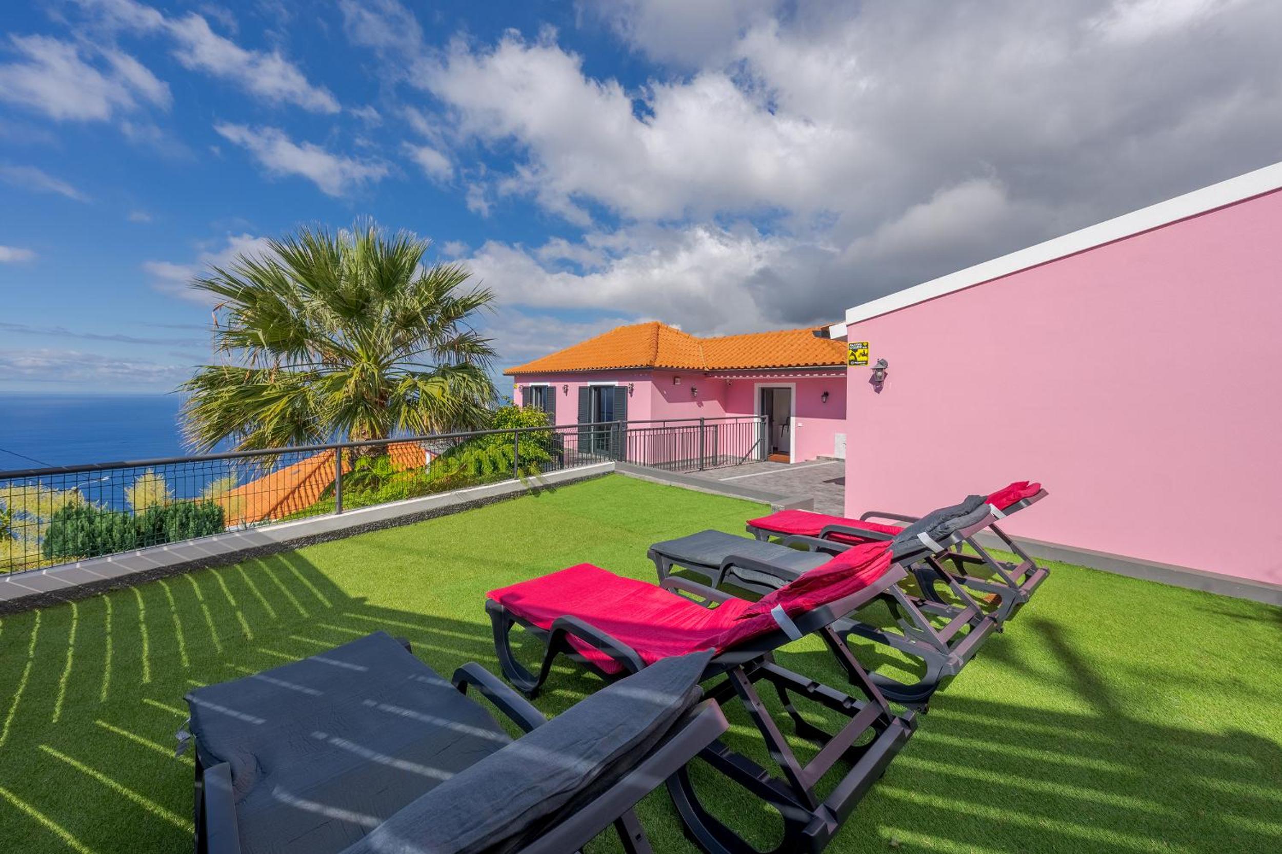 Villa Rosa with private pool by Holiday Rental Madeira