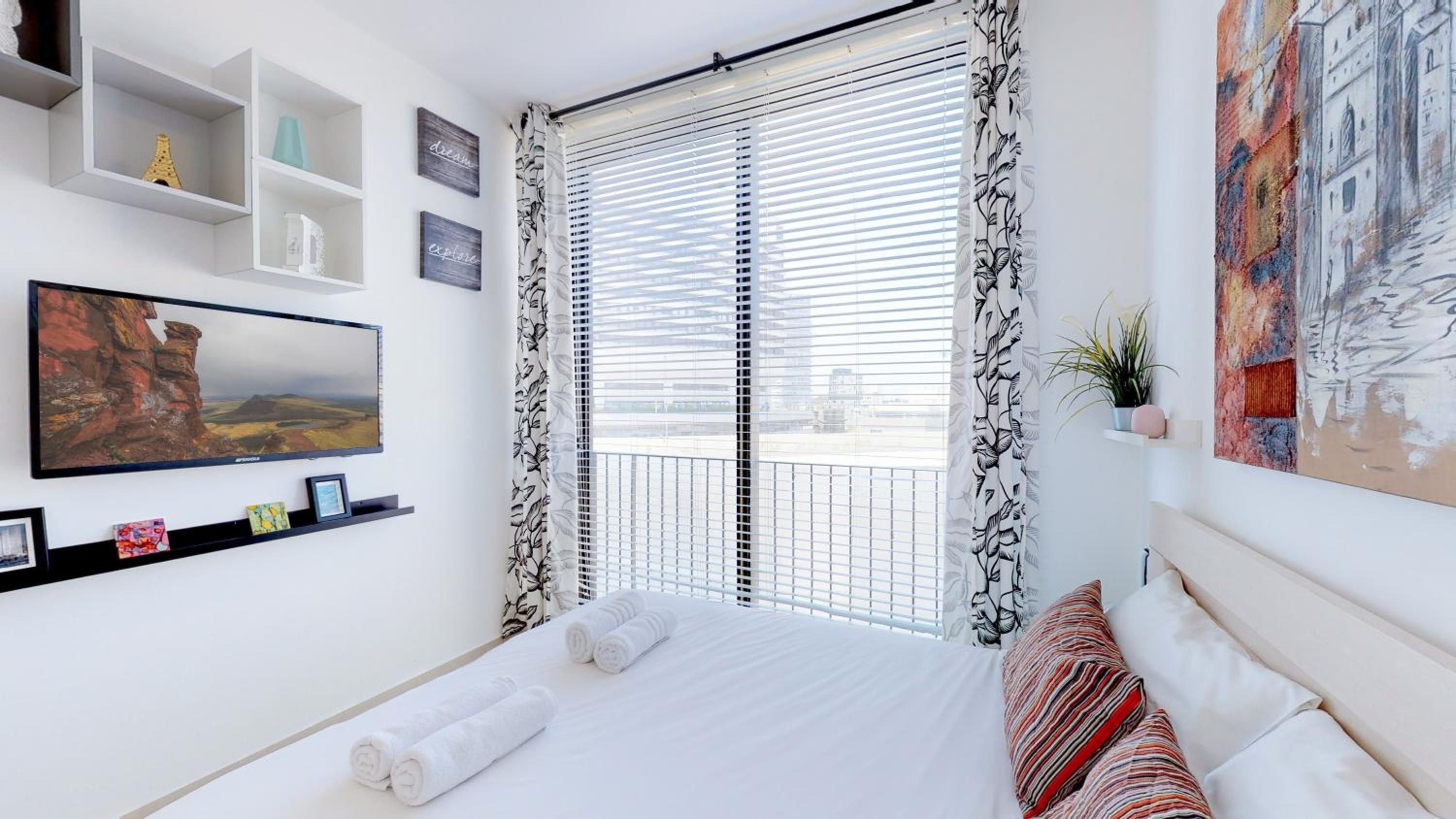 Urban 1-BR in Allenby st by HolyGuest view 4