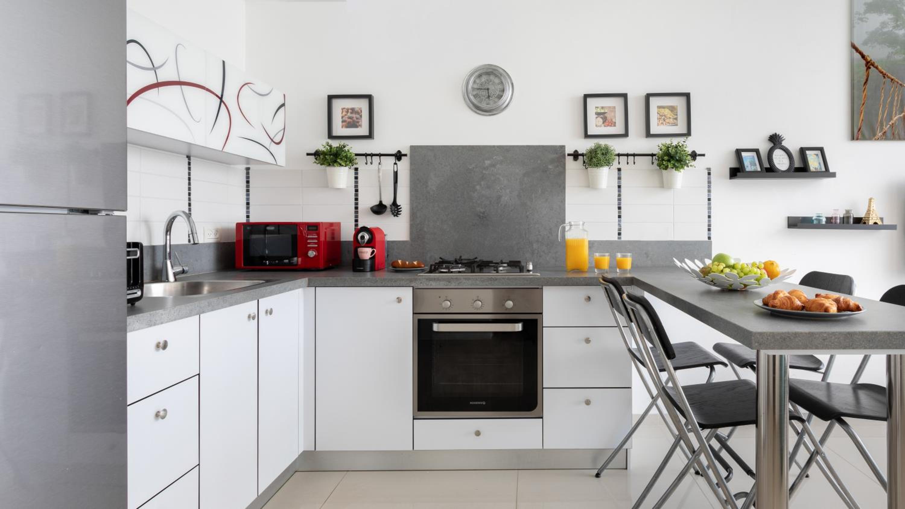 Urban 1-BR in Allenby st by HolyGuest view 5