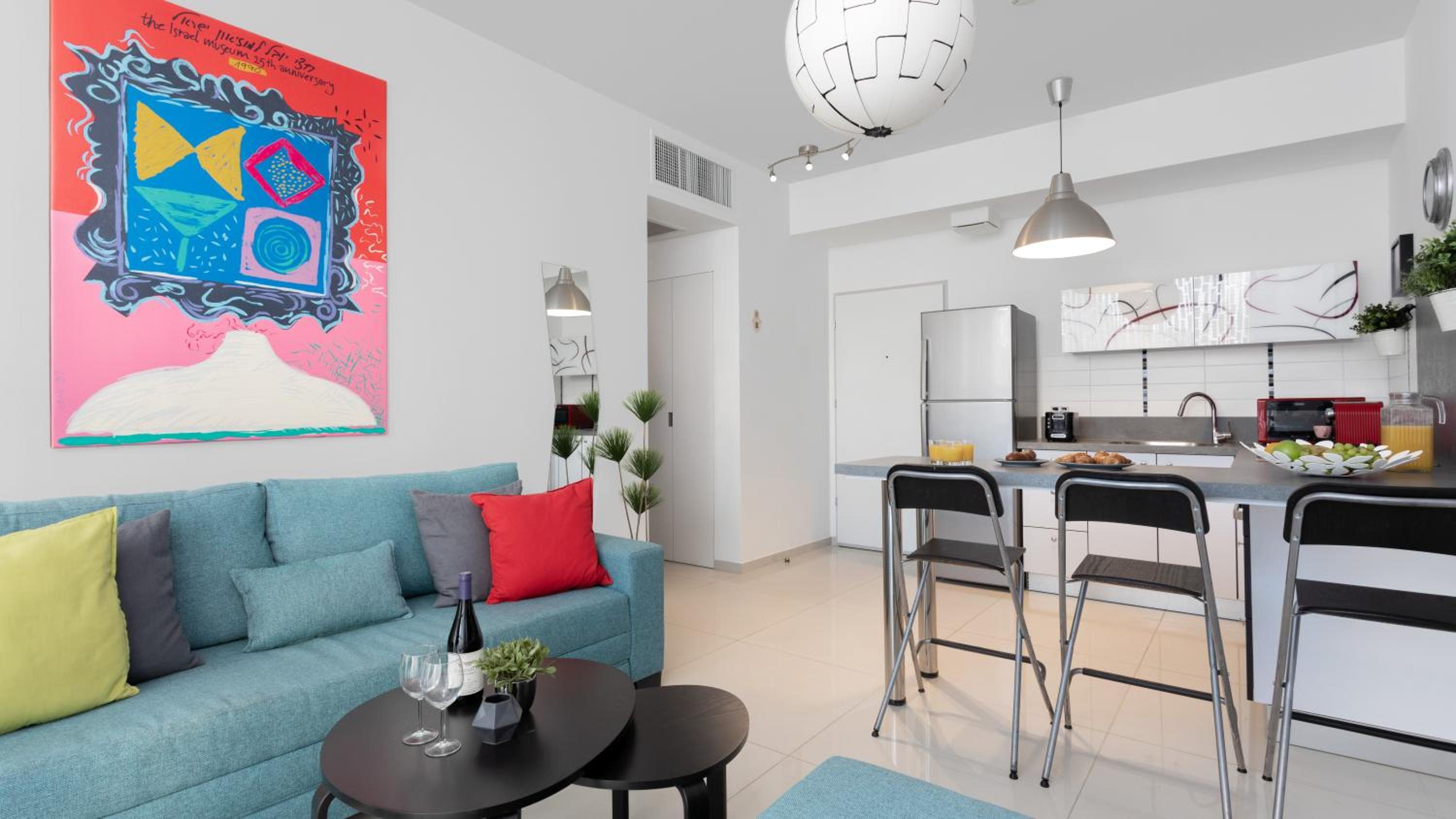 Urban 1-BR in Allenby st by HolyGuest view 2