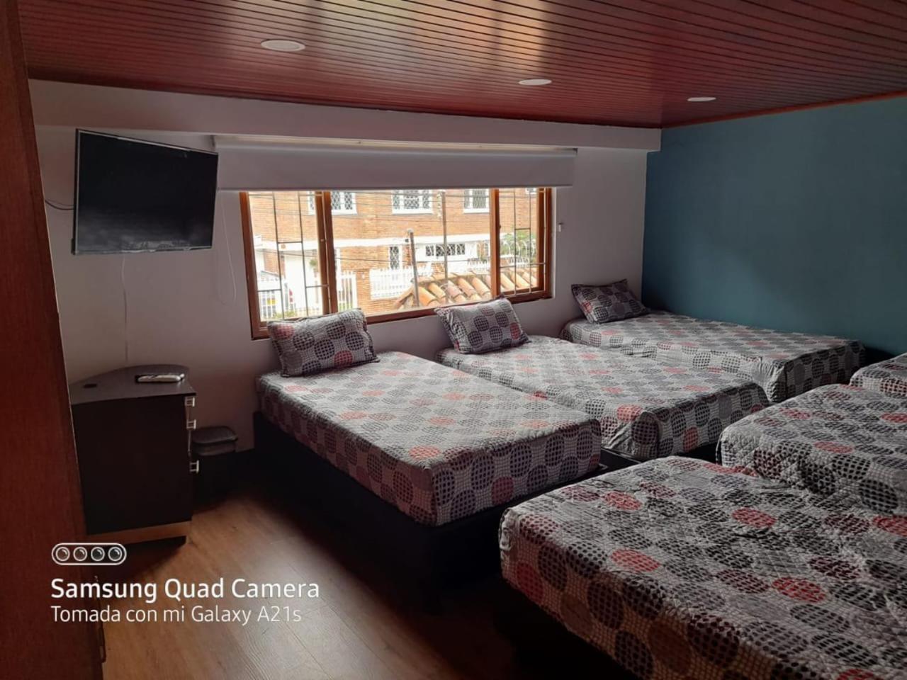 acogedor Hostal usaquen la parada del tren