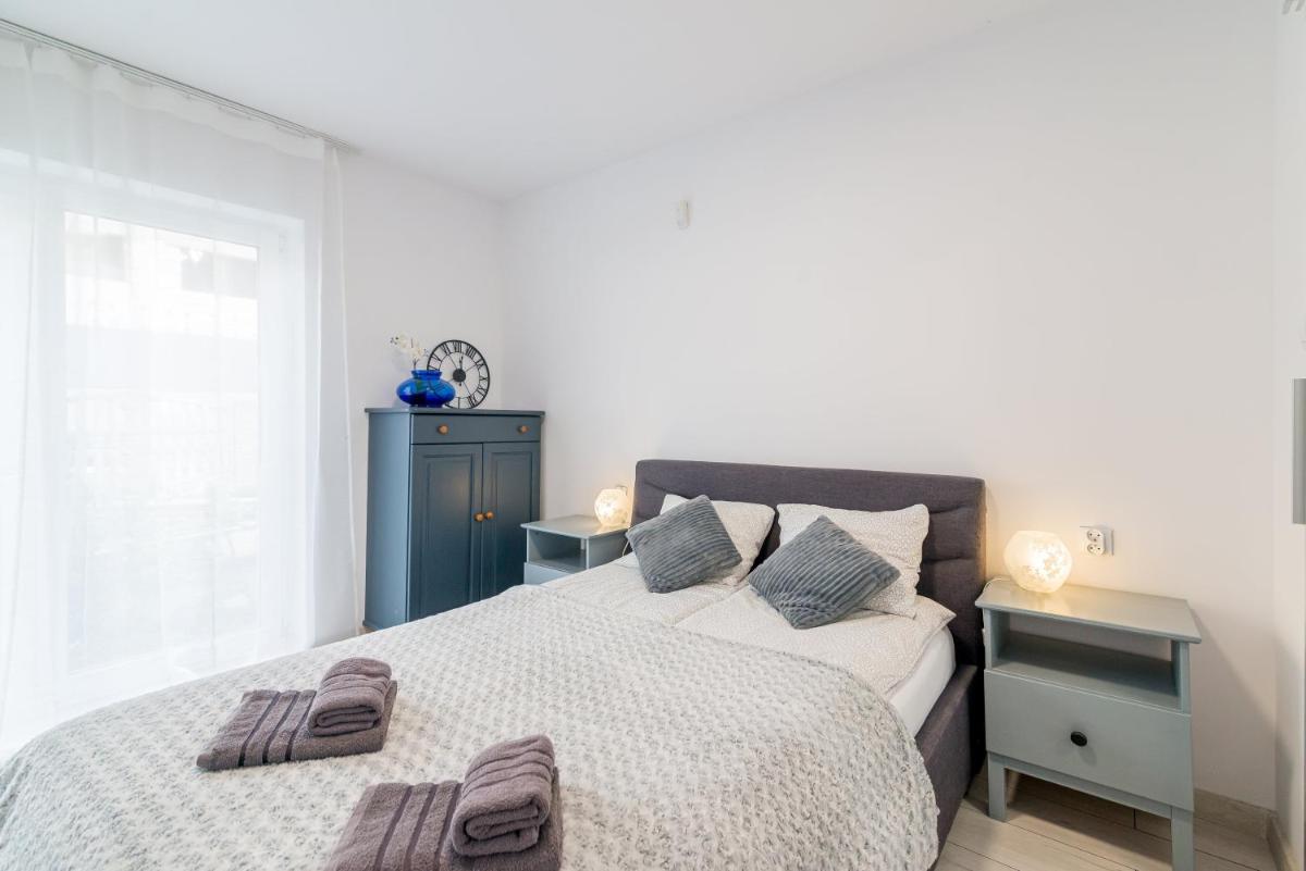 Photo 53