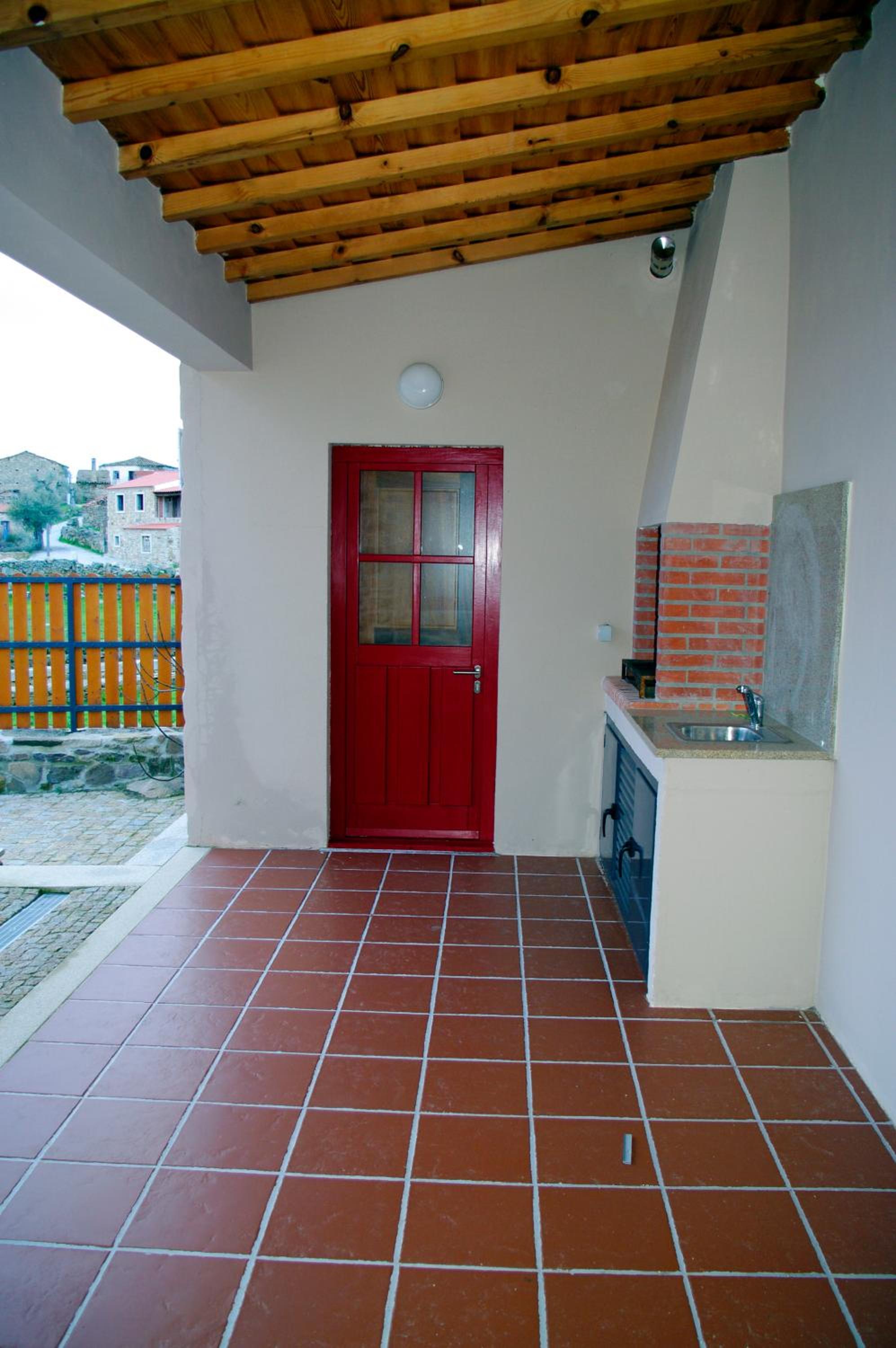 Photo 24