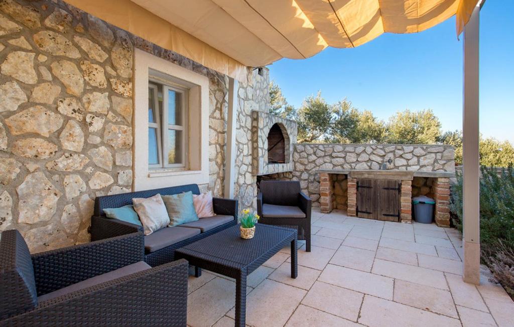 Holiday Home Ruby view 5