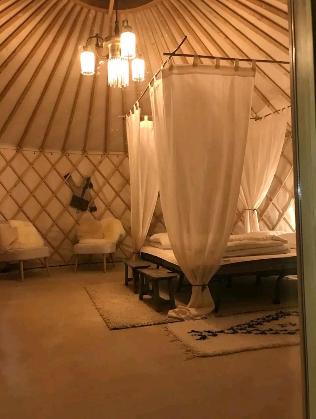 Vakantiewoning in monumentale boerderij met yurt