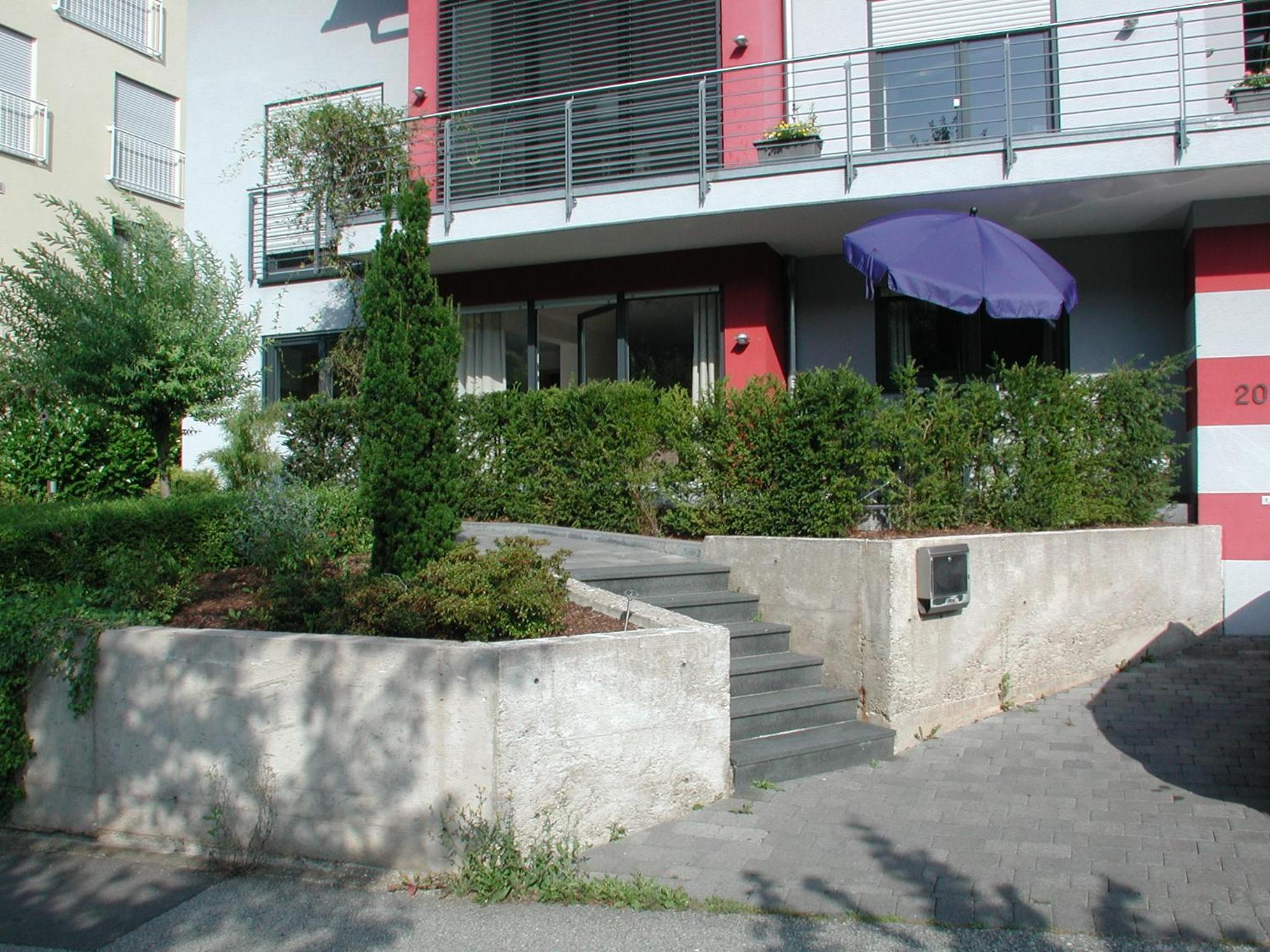 Photo 33