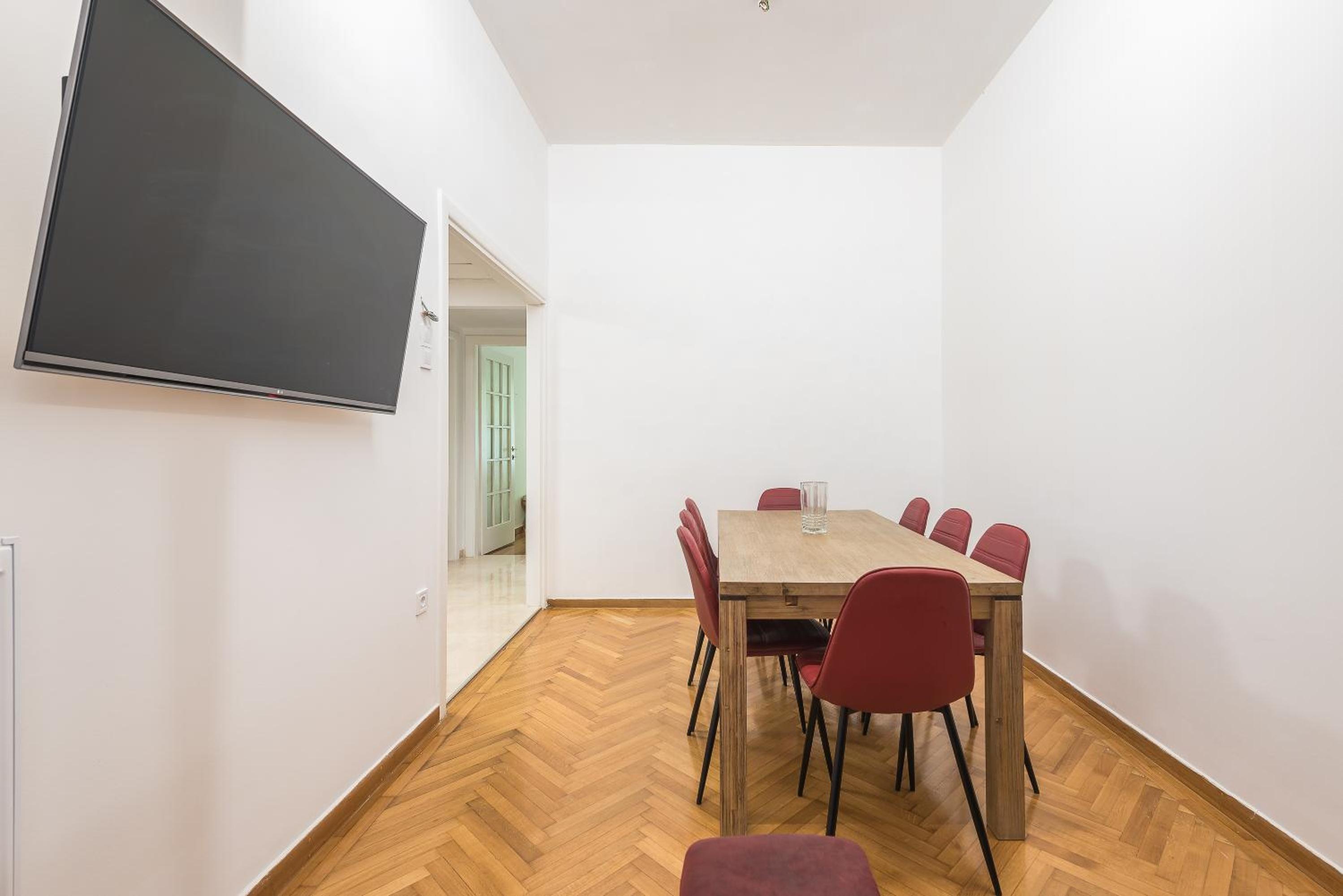 Victoria Prestige Suites Apartments
