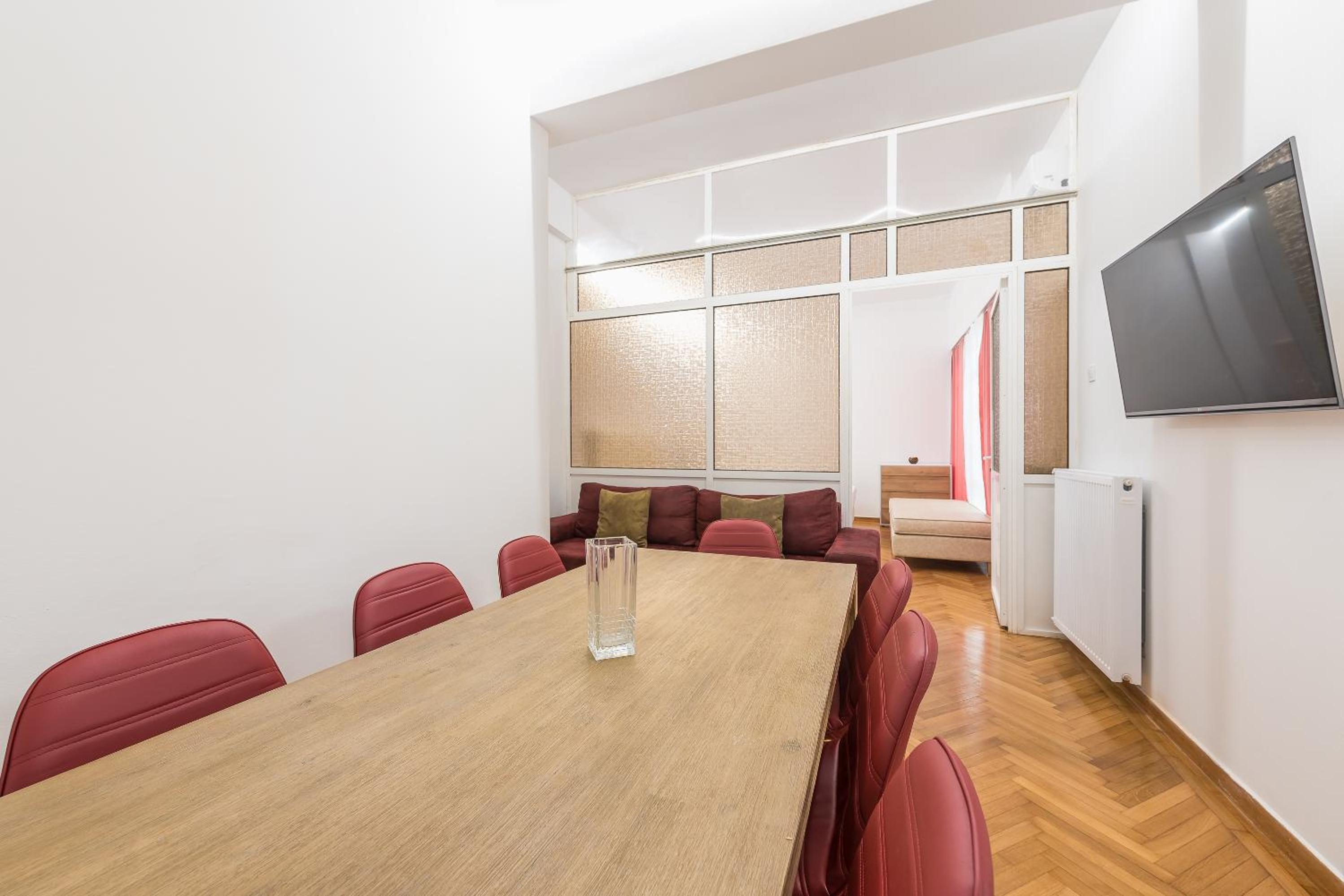 Victoria Prestige Suites Apartments