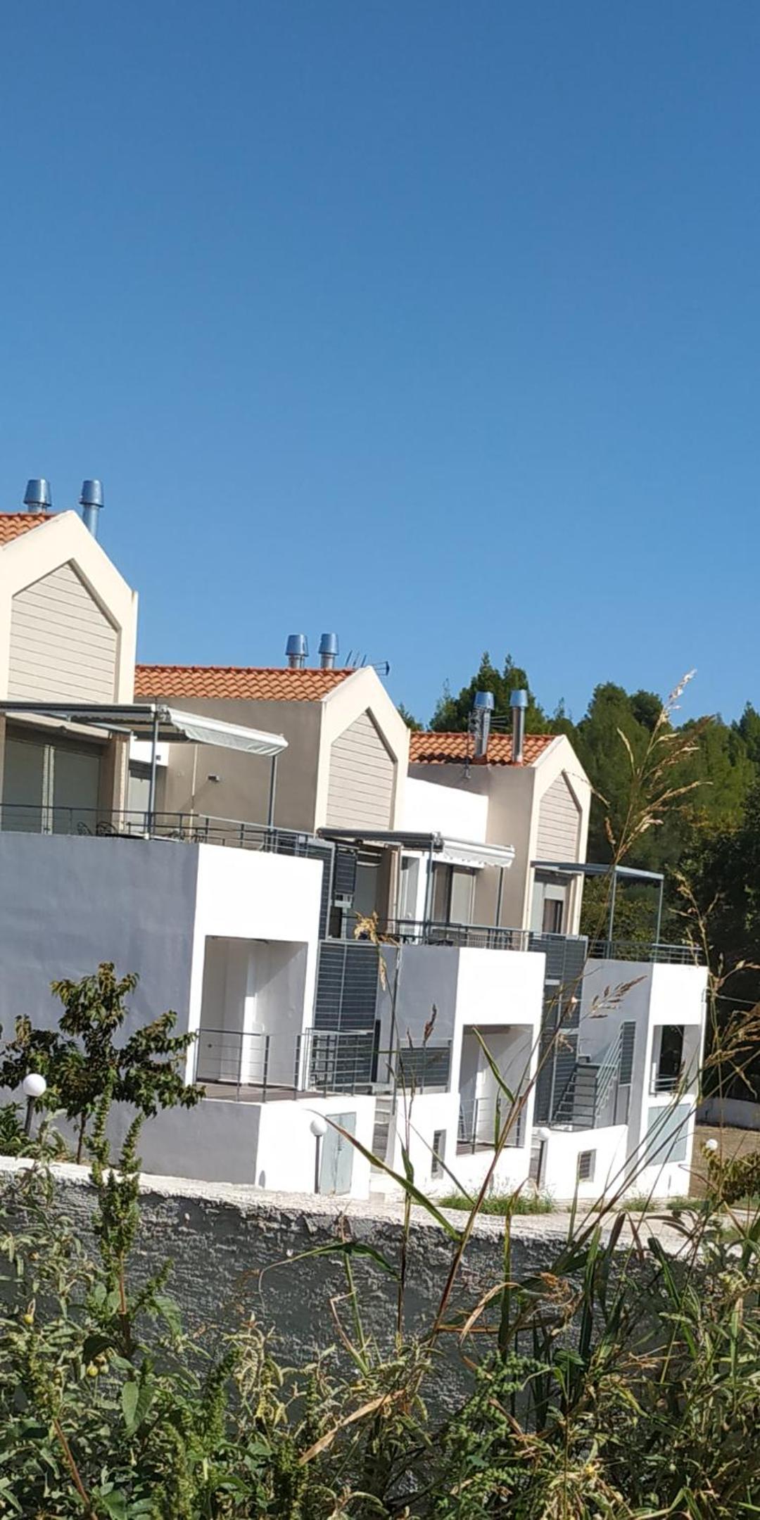 M.J.P. House view 3