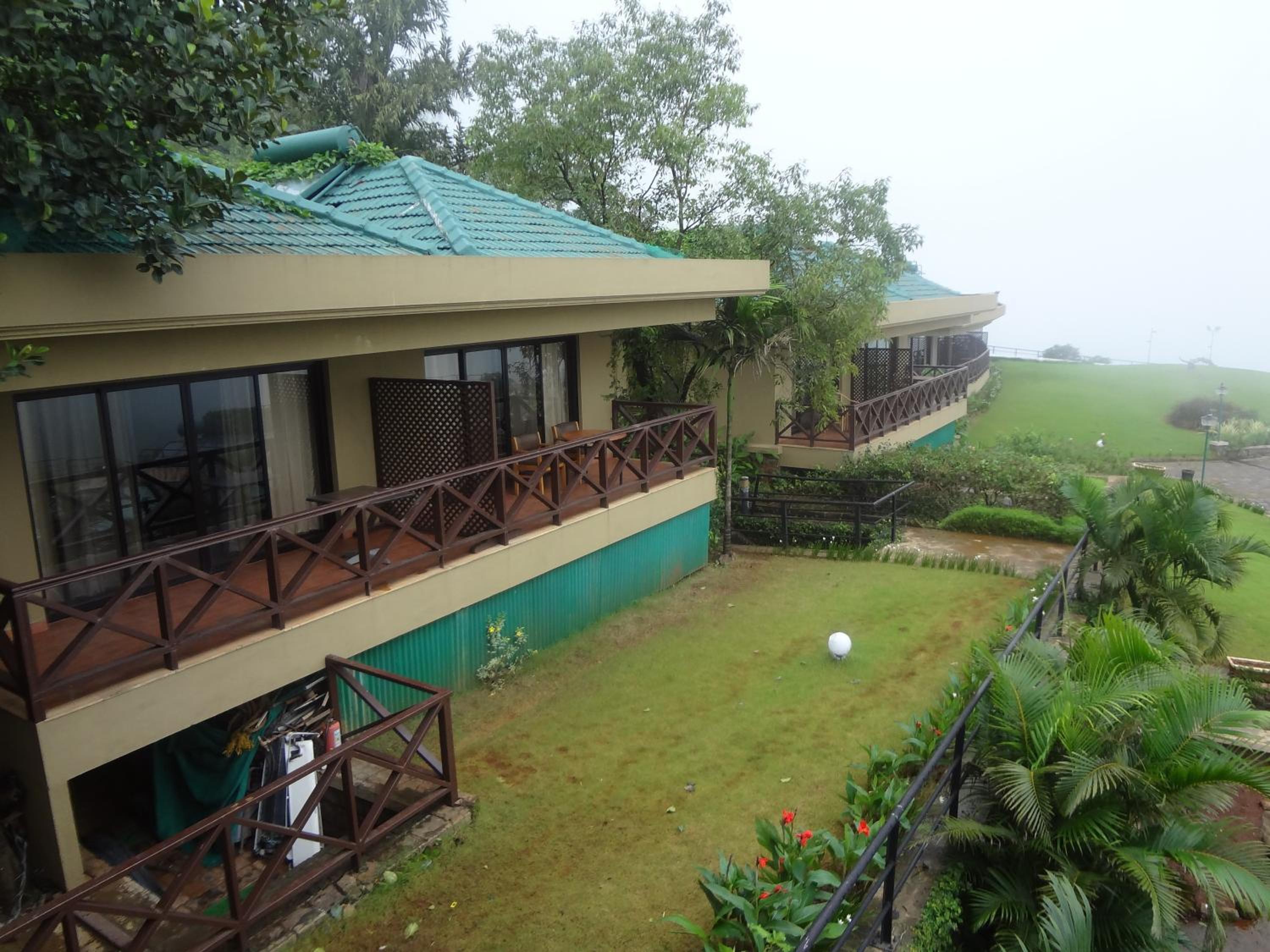 Upper Deck Resort - Highest Peak, Lonavala