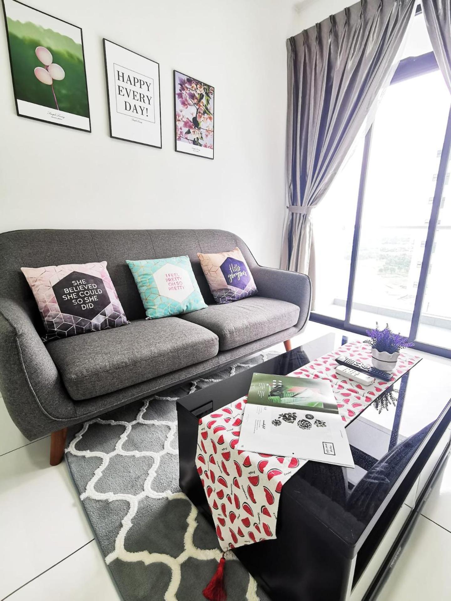 B2510 Paradigm mall 2BR 6Pax Wifi Tvbox NETFLIX! Prime Area The Platino By STAY