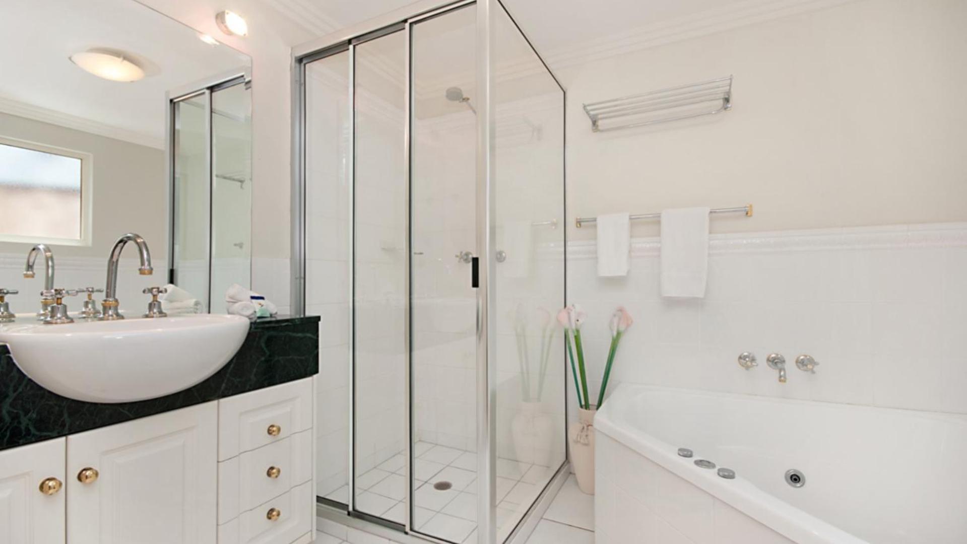 Trinity Beach Vacations - The Summit - Trinity Beach - Ocean Views !! - Property Image 13