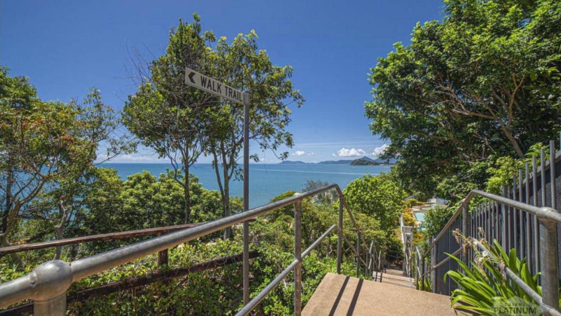 Trinity Beach Vacations - The Summit - Trinity Beach - Ocean Views !! - Property Image 10