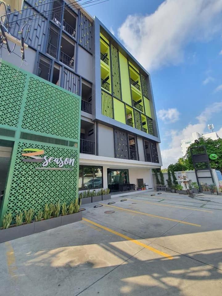 3Season Hotel