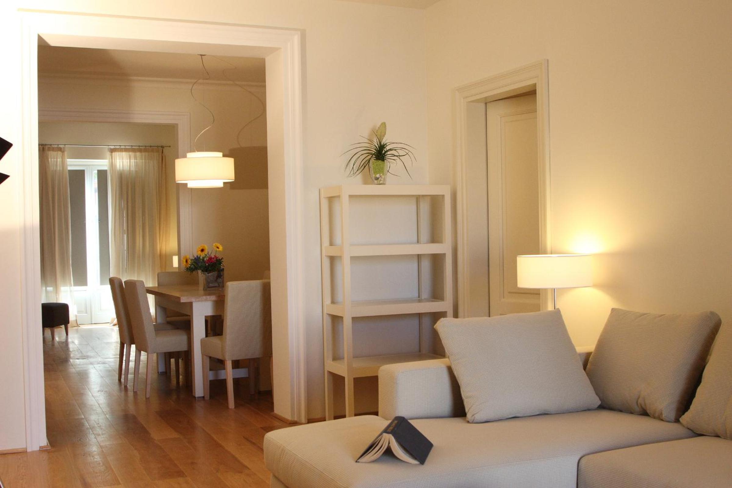 Palagio Apartments - Happy Rentals view 4