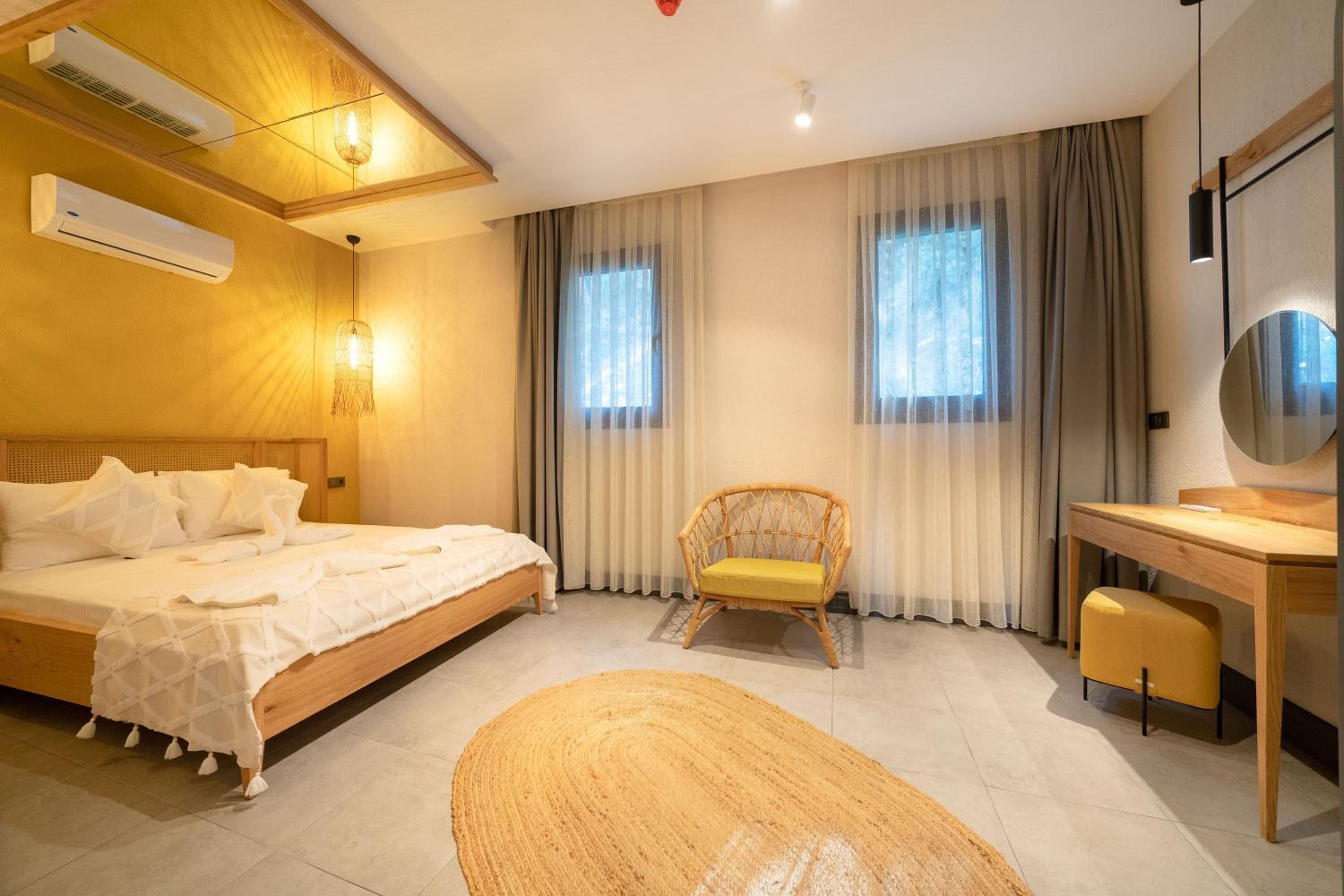 Reddoors Suites Deniz Manzaralı - Image 15