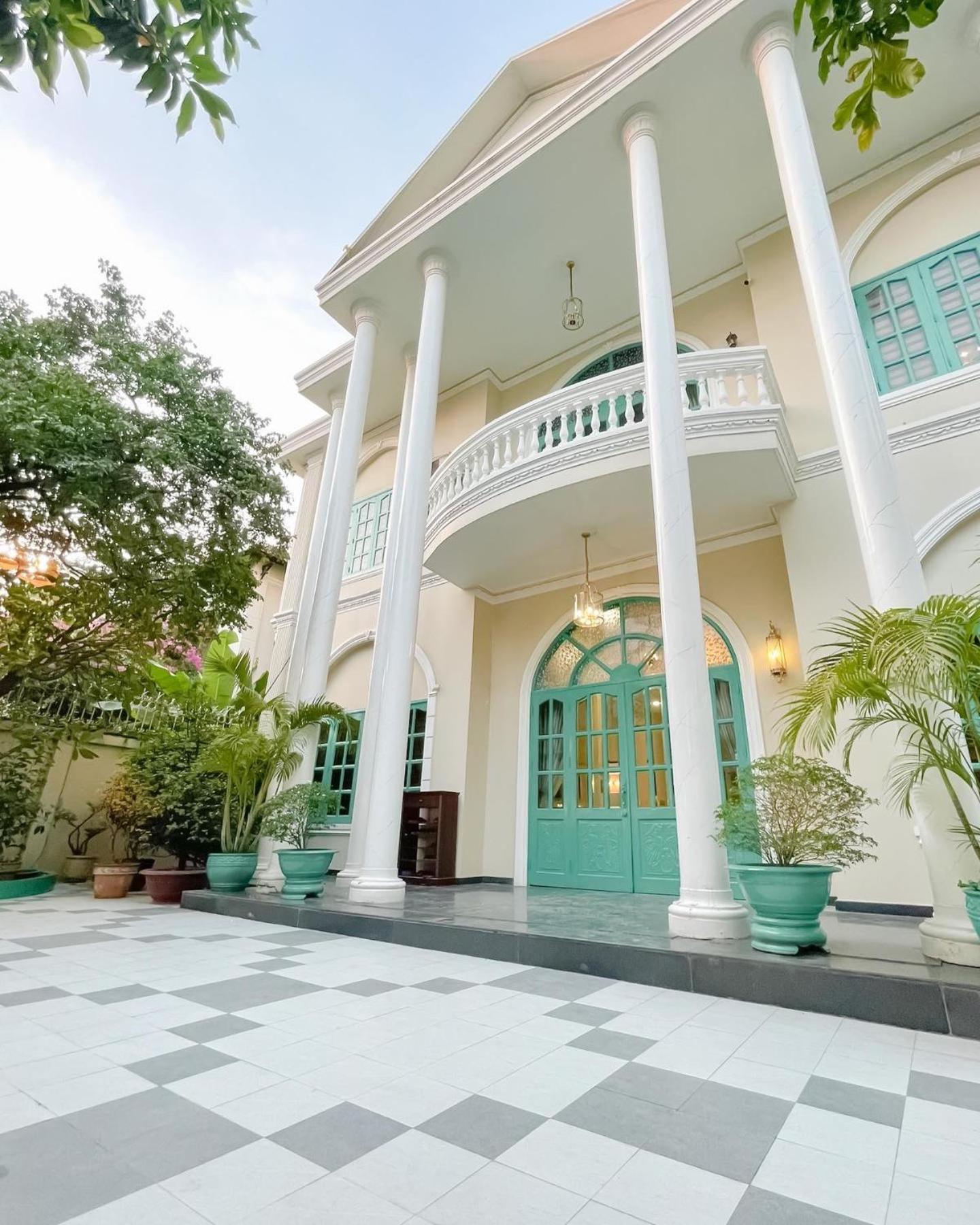 Villa 86