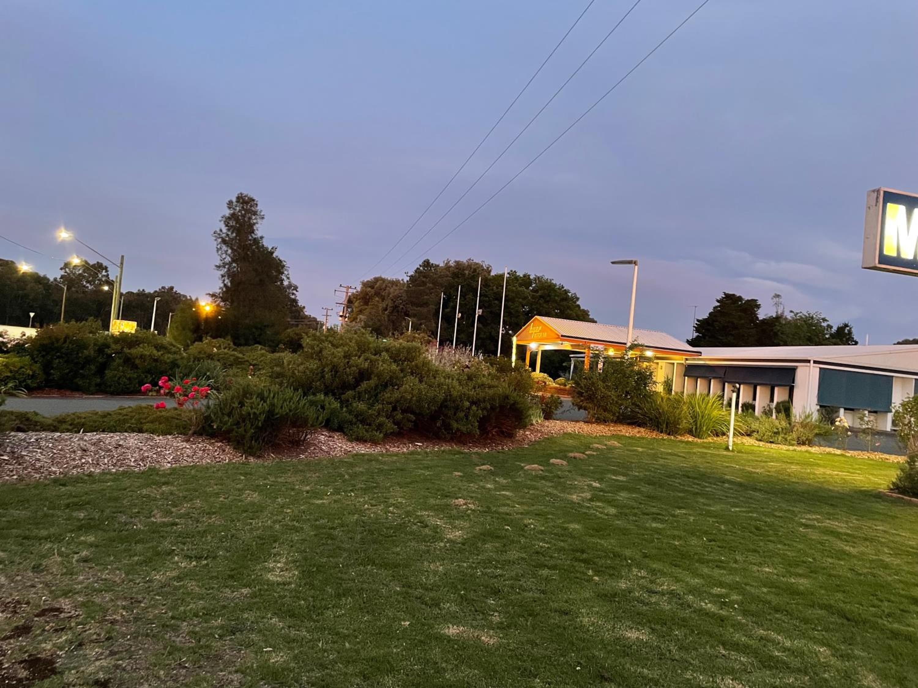Byer Fountain Motor Inn