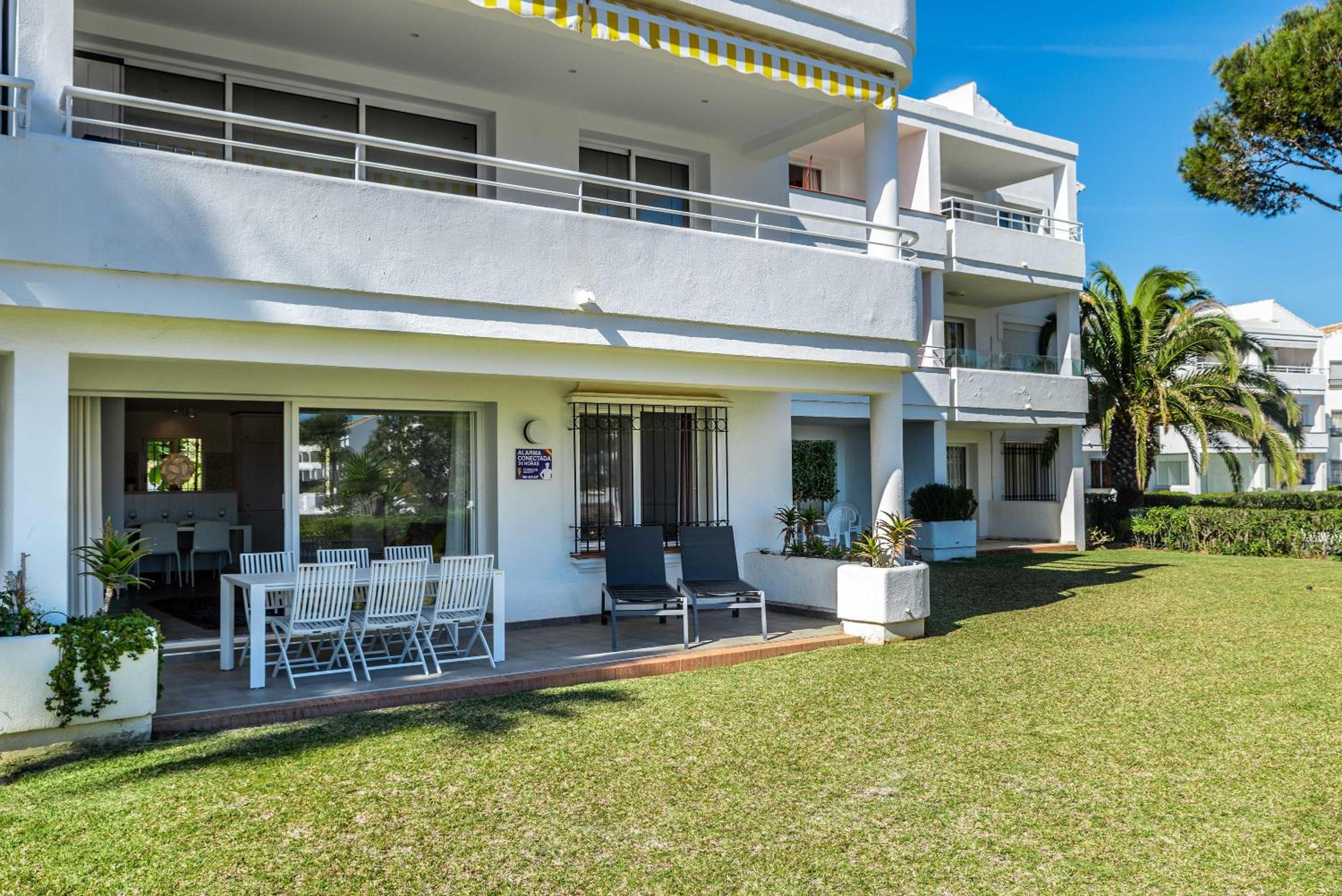 2bed apartment in Miraflores photo 1