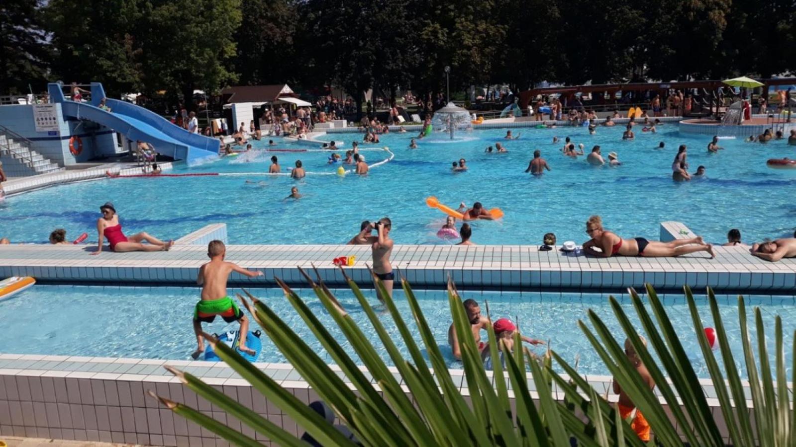 Írisz Apartman