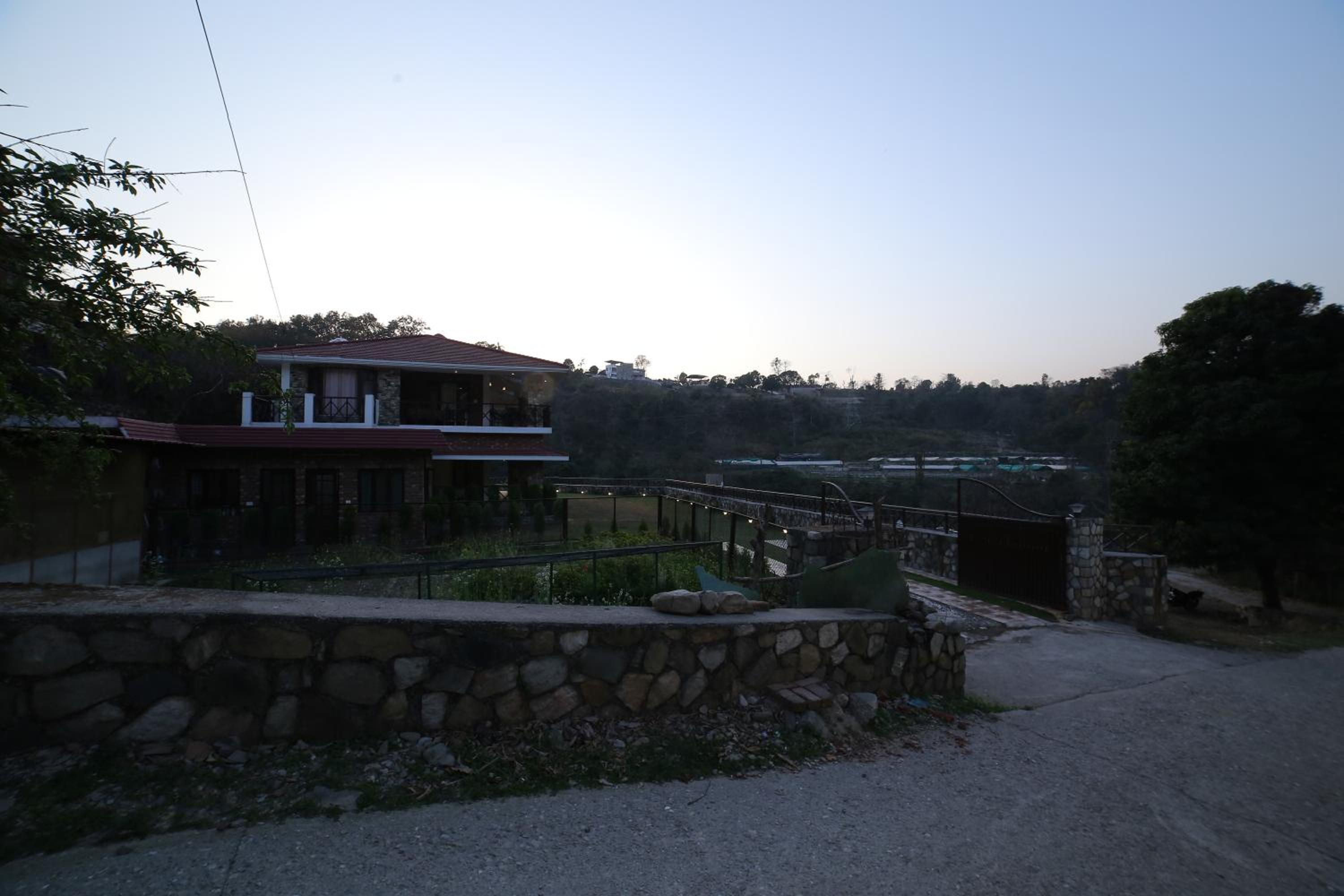 Ghughuti Baasa Home Stay, Dehradun view 3