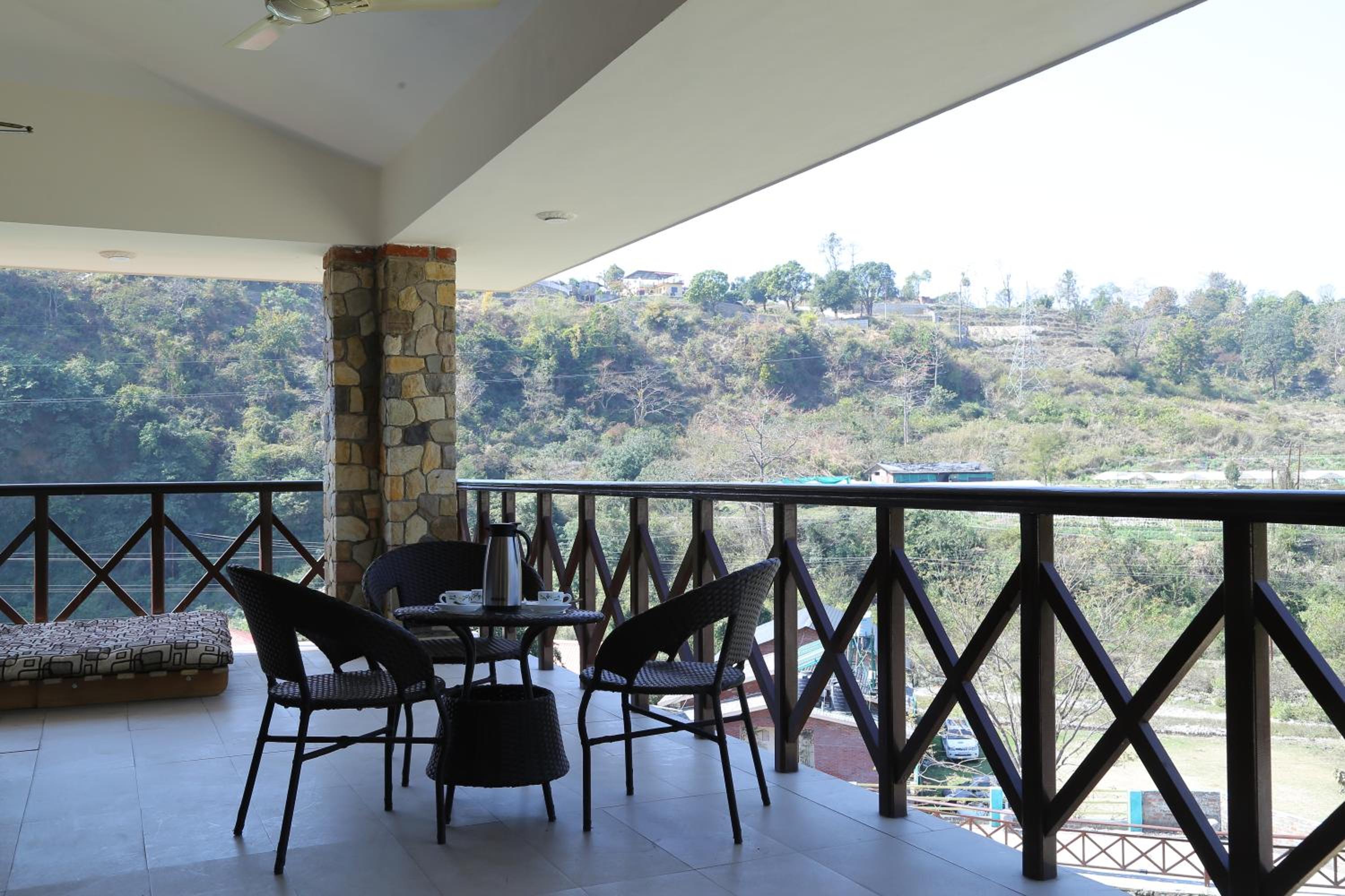 Ghughuti Baasa Home Stay, Dehradun view 5