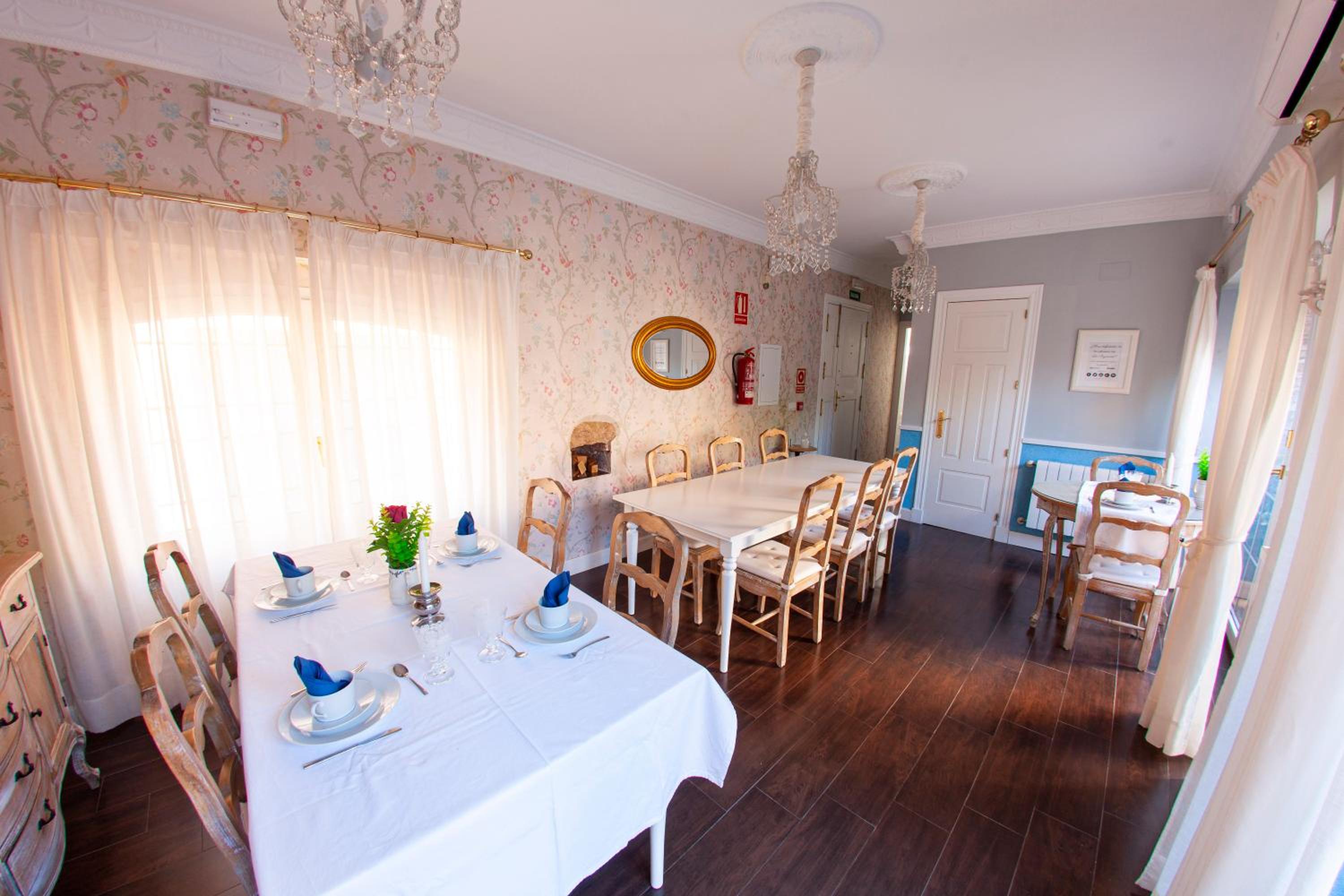 Casa Rural La Pajarona