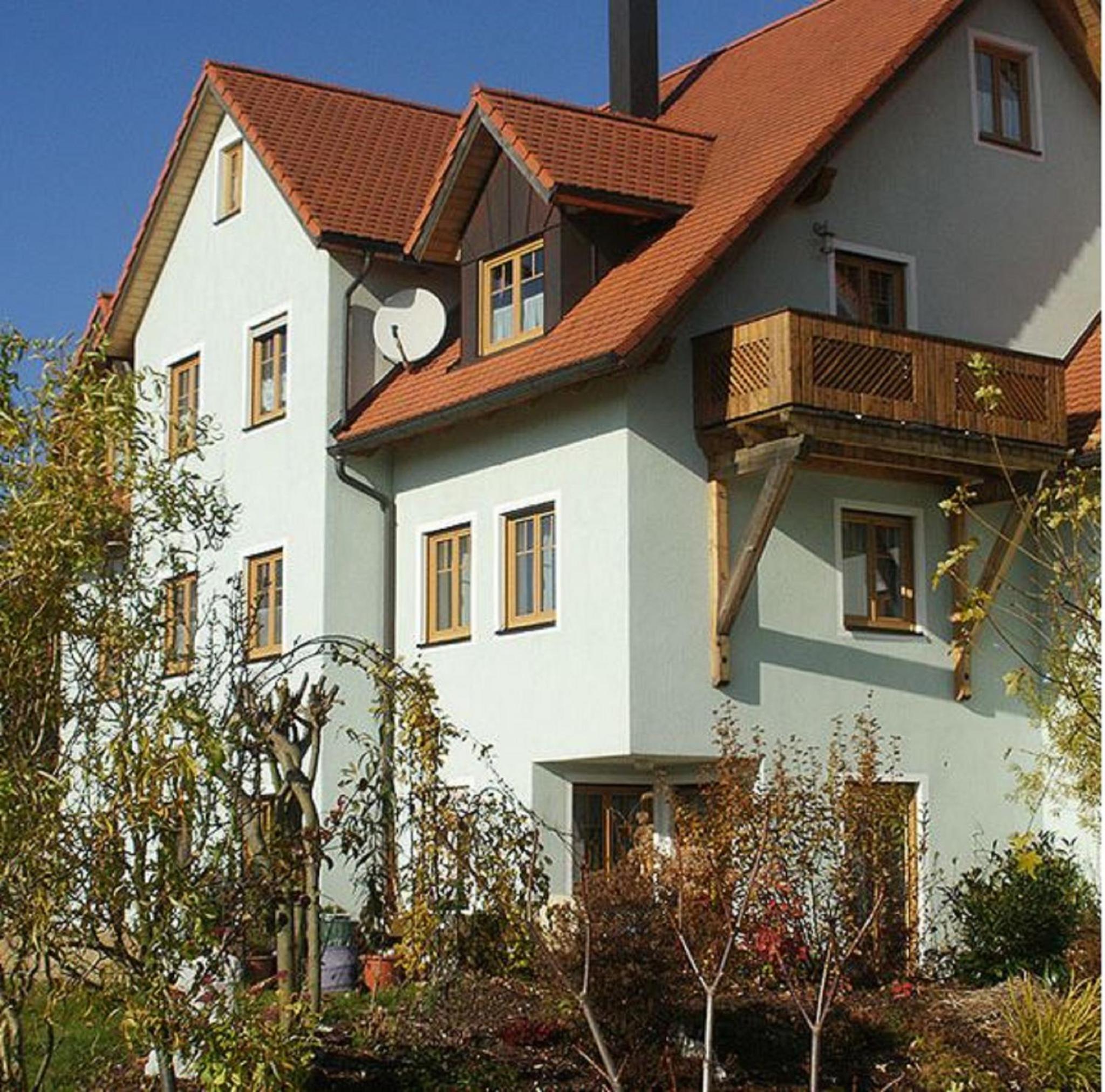 Hotel Ferienwohnungen Am Kirchberg Kapplblick - Image 1