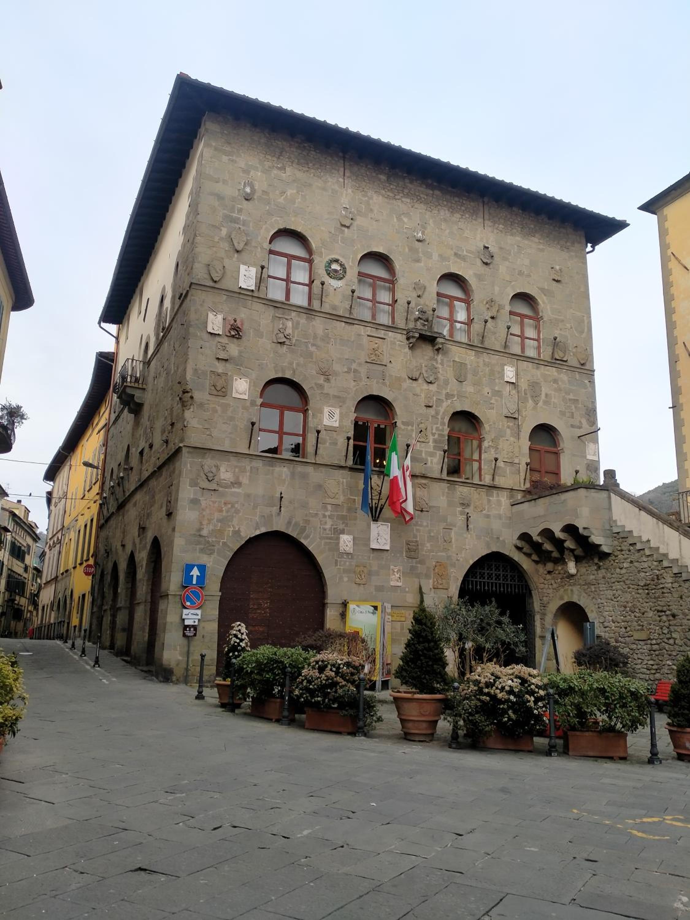 Casa Toscanella
