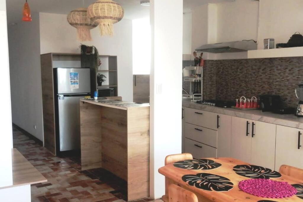 SALINAS DEPARTAMENTO ZONA HOTELERA SECTOR MALECON CON ASCENSOR 105 mt2 WIFI view 4