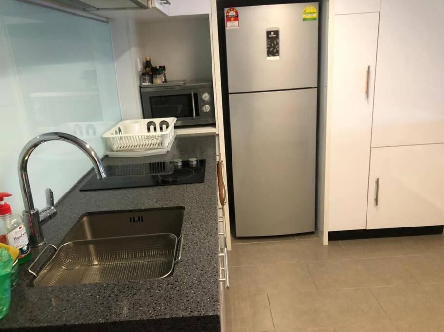 IHomes33 EST Bangsar KL Sentral LRT 2-4 Pax, IH3A