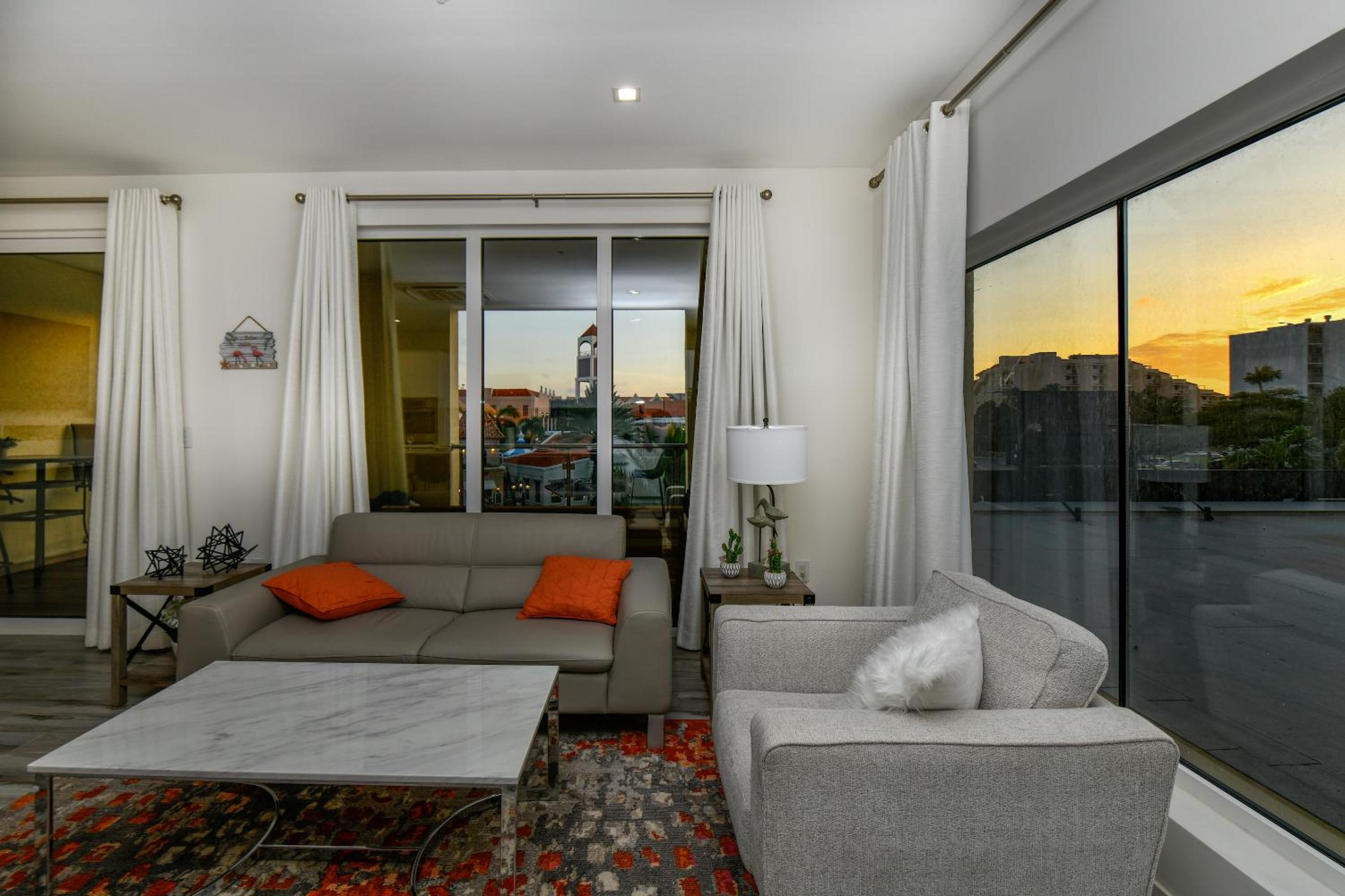 Cove 101 J.E. Irausquin Blvd 384-A
