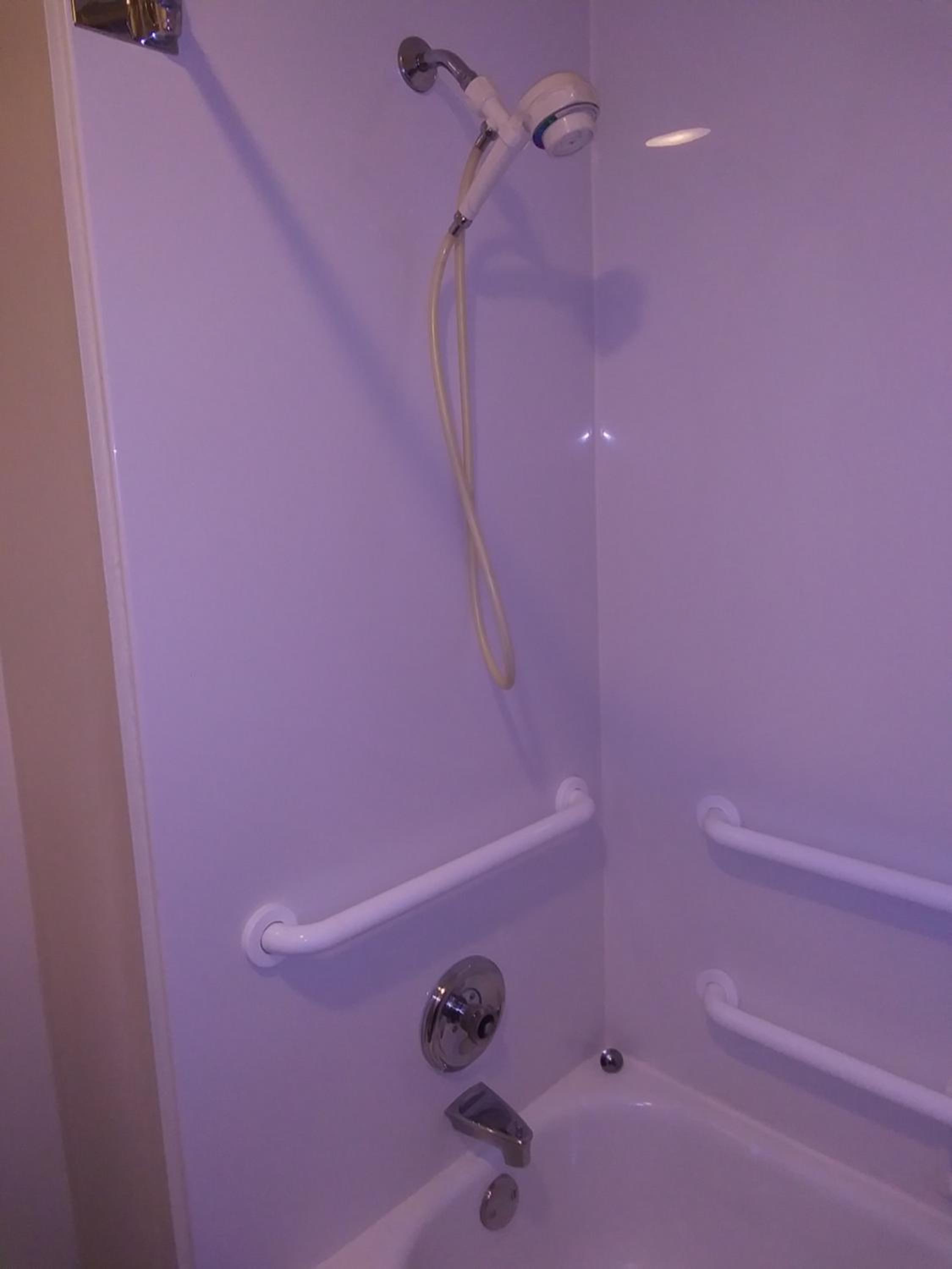 Columbus Vacations - Travelodge by Wyndham Columbus State University - Property Image 6