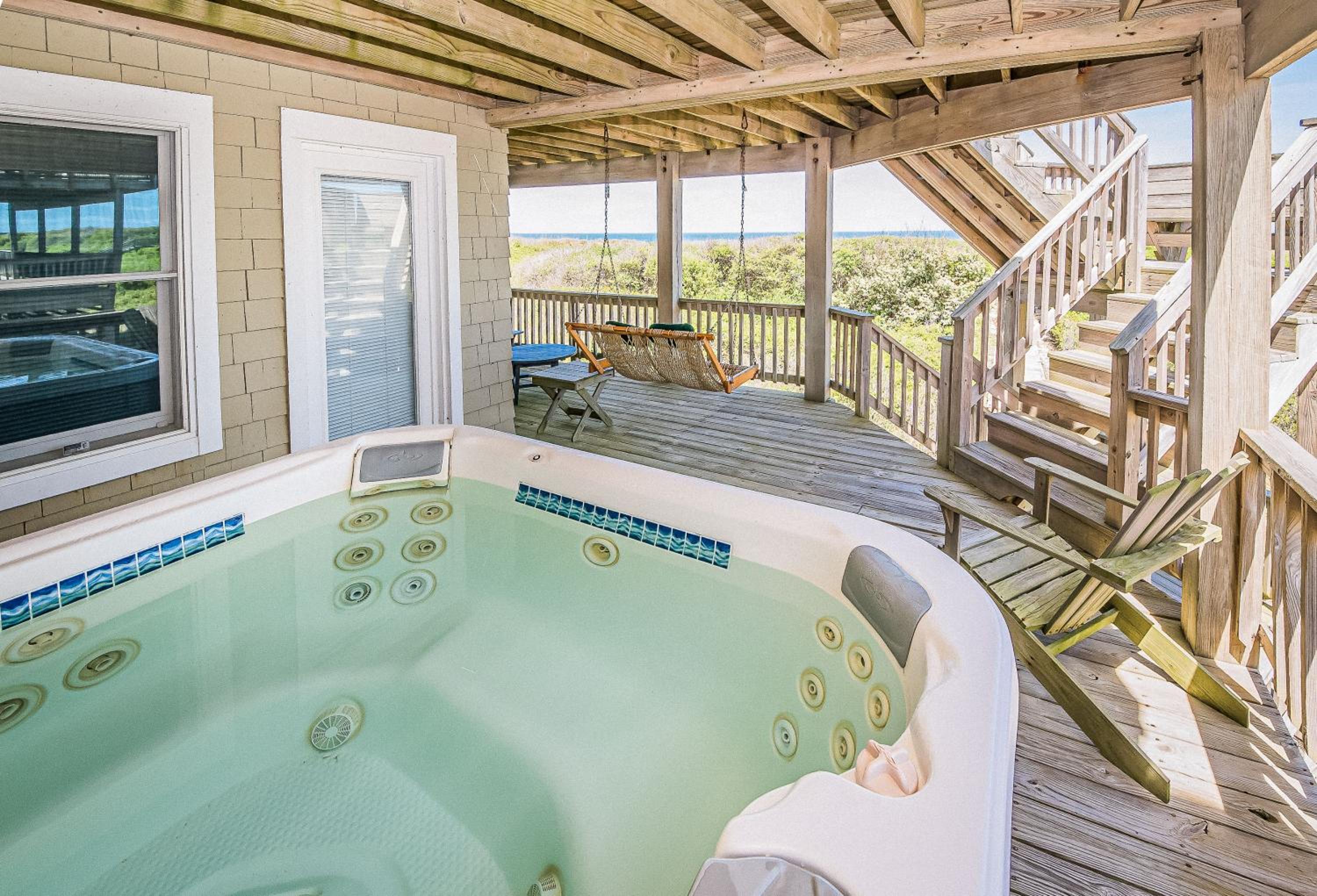 Run-A-Way Bay - Duck, Sanderling, Oceanfront, Ocean View, Hot Tub, Community Pool, Tennis