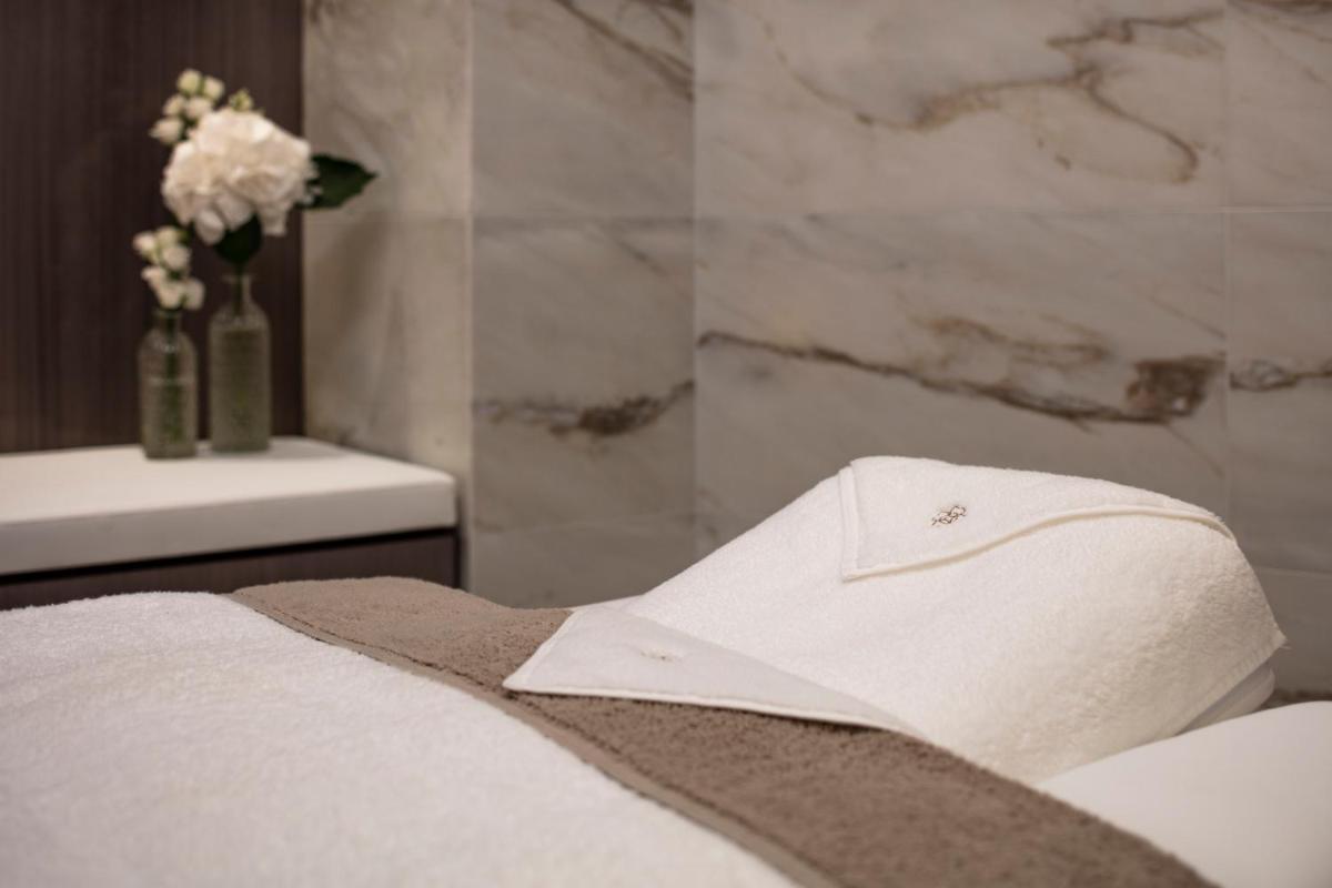 Mandarin Oriental Lutetia, Paris 98