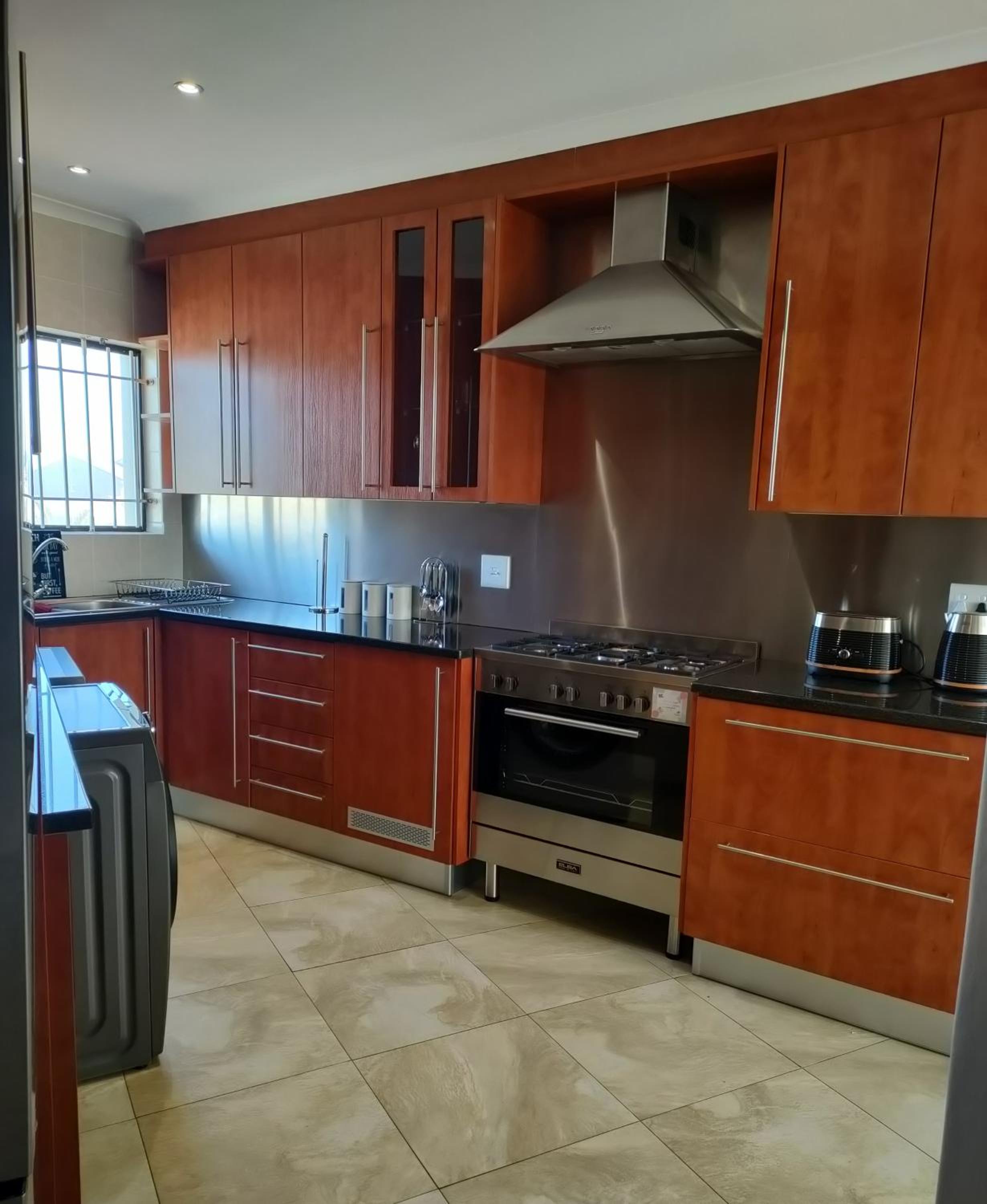 Luxury Corner House view 5