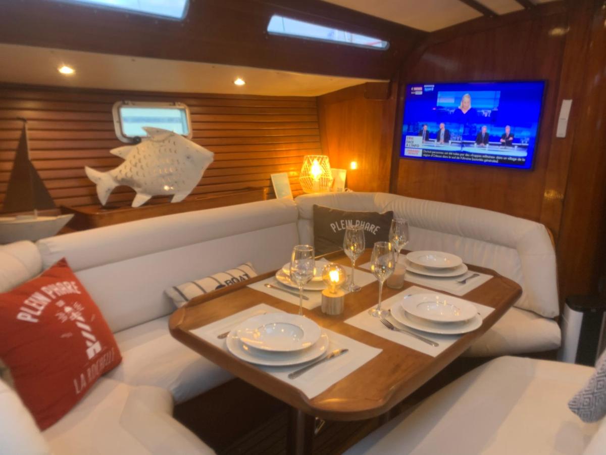 NUIT SUR UN BATEAU view 2