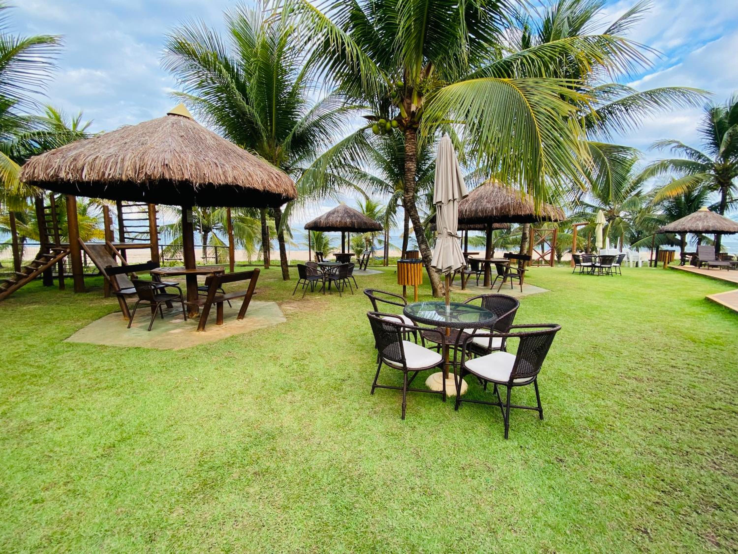 Itacimirim Summer Houses 2/4 Pé na areia