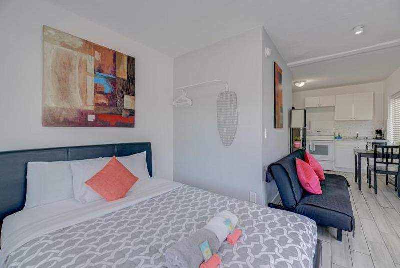 Adorable private apartments in the Heart of Miami!