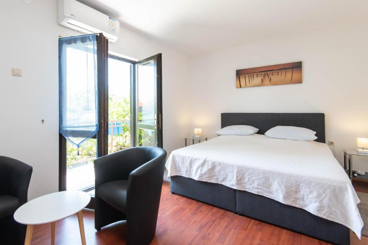 Apartments Ljiljana