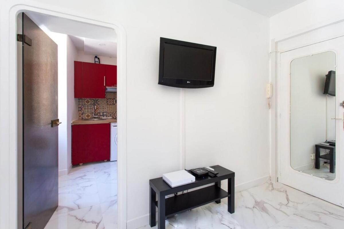 Furnished Studio in A Lively Area Near The Beaches photo 4